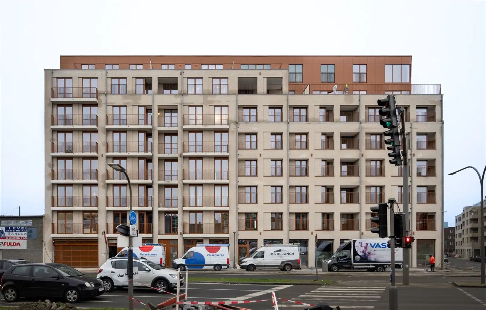 Nieuwbouw tweeslaapkamerappartement met terras foto 14