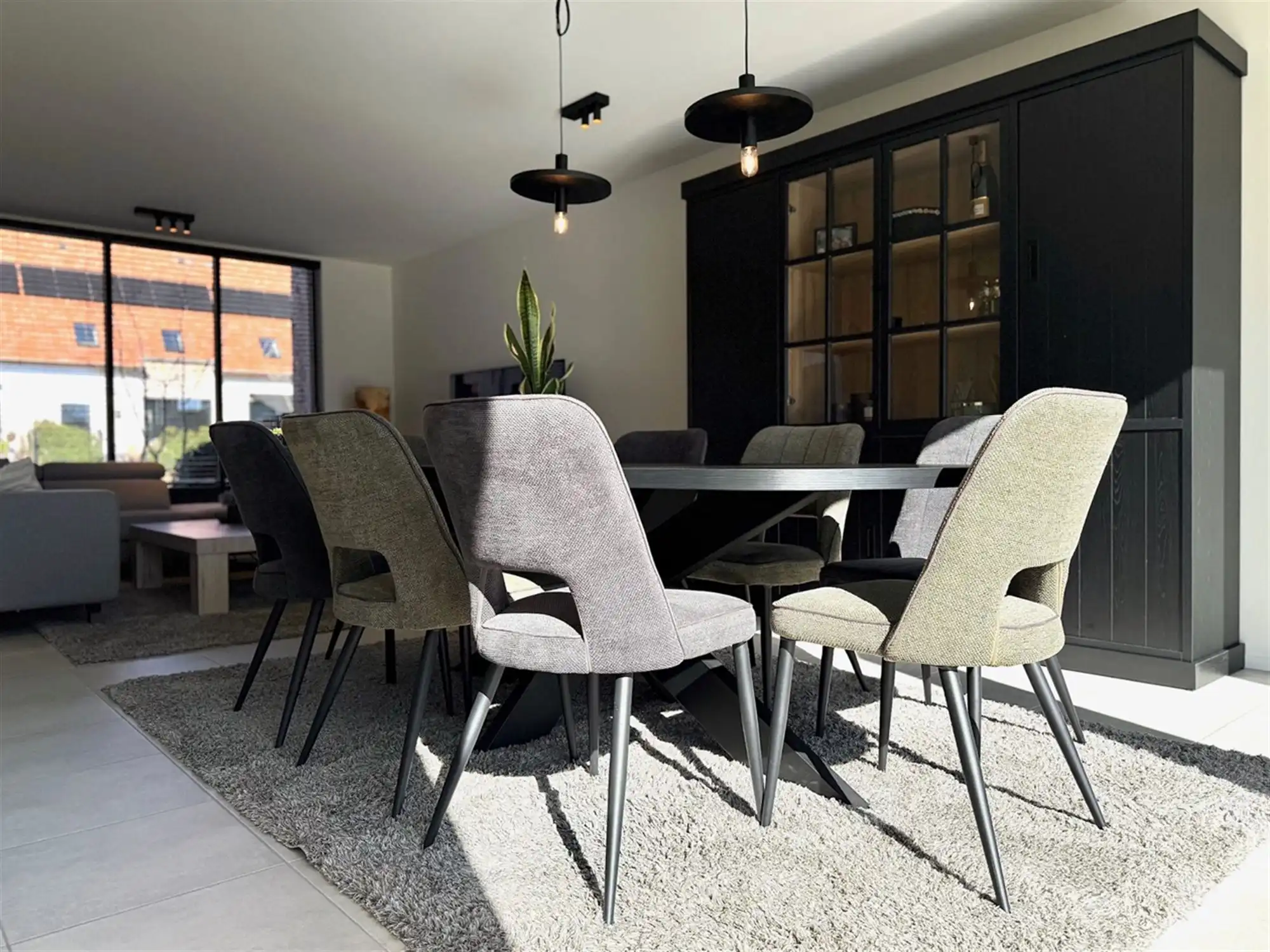 Instapklare DORPSWONING met 3 SLAAPKAMERS, TUIN/TERRAS, GARAGE & grote KELDER foto 8