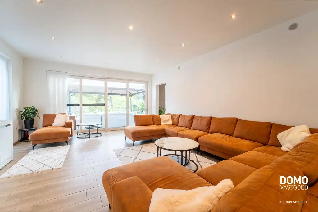 Gunstig gelegen handelshuis te Spalbeek (Hasselt) foto 5