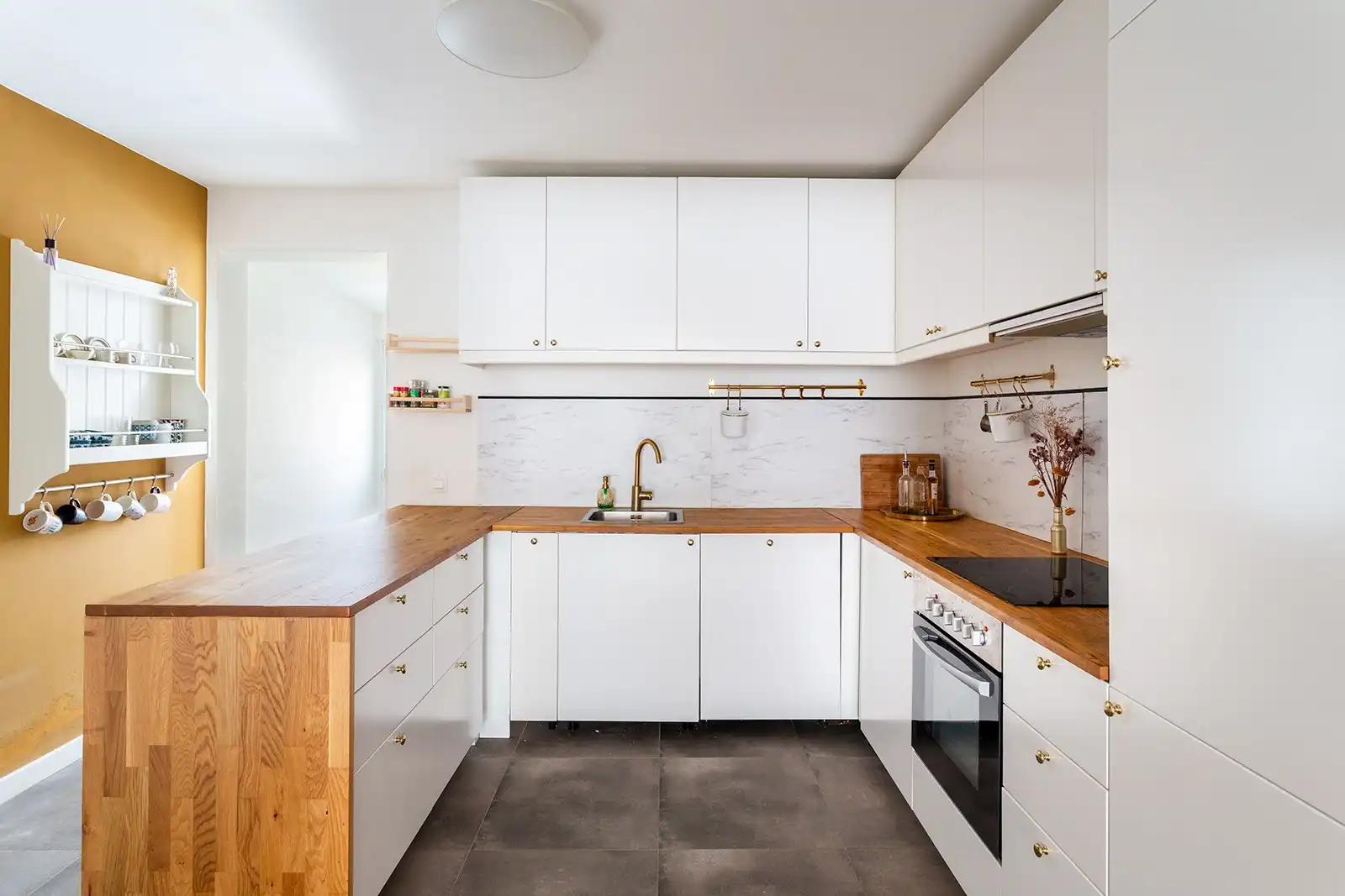 Huis te koop foto {{pictureIndex}}