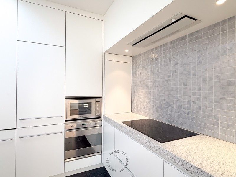 Ruime bel-etagewoning met 3 slaapkamers, tuin en garage foto 11