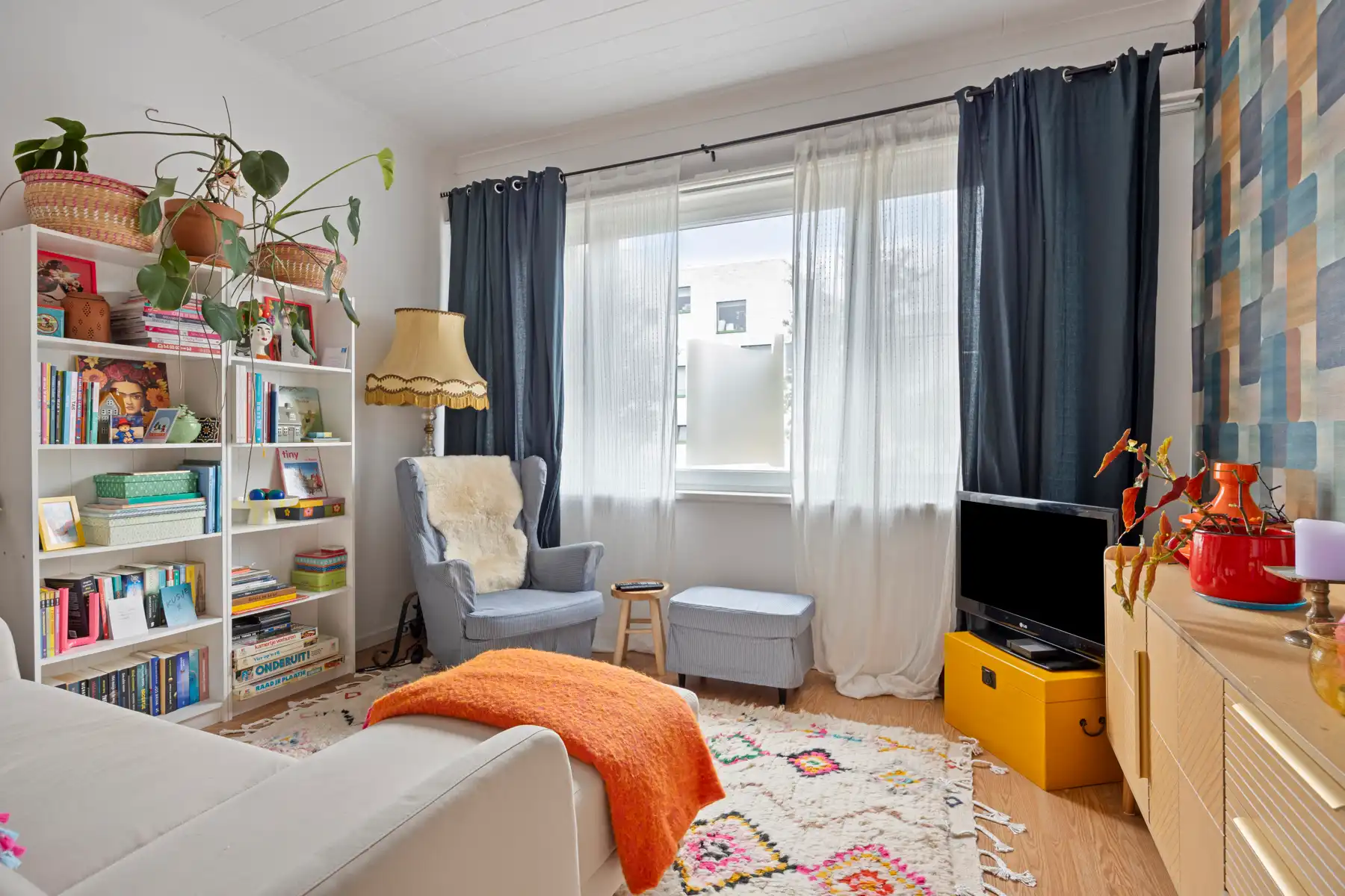 Lichtrijk 1-slaapkamerappartement in Antwerpen foto {{pictureIndex}}
