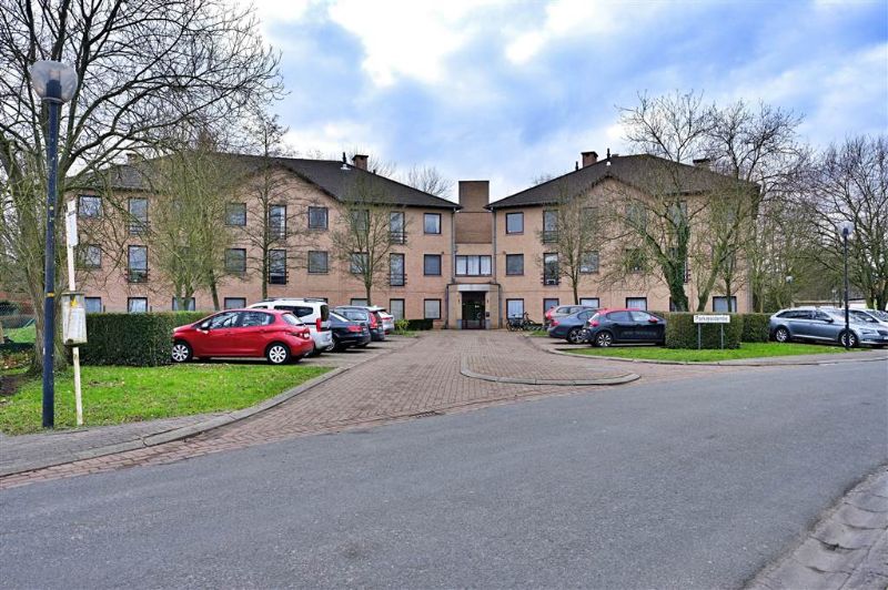 Parkresidentie bestaande uit 30 assistentieflats, 17 garageboxen en extra gebouwen aan de Kerkstraat 50 foto 8