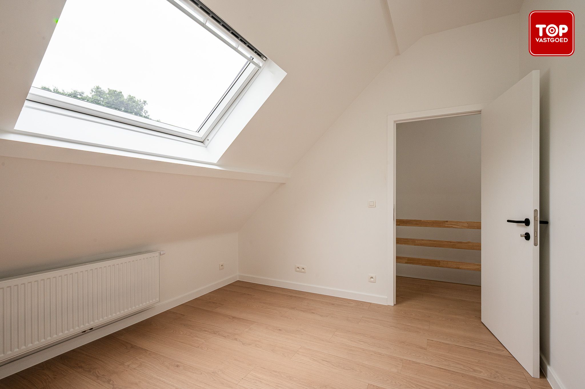 Volledig gerenoveerde woning met 4 slaapkamers nabij Gentbrugse Meersen foto 23