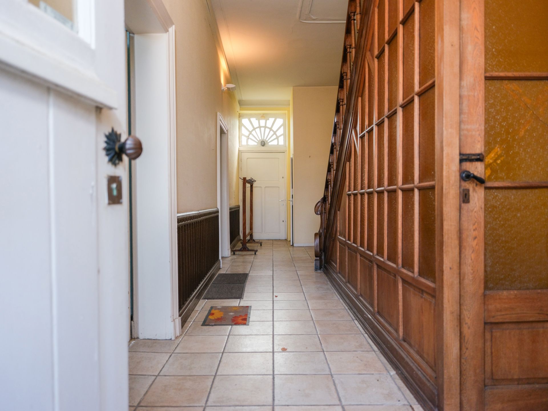 Authentieke (voormalige) pastorie op ruim perceel van 4.057 m² foto 4