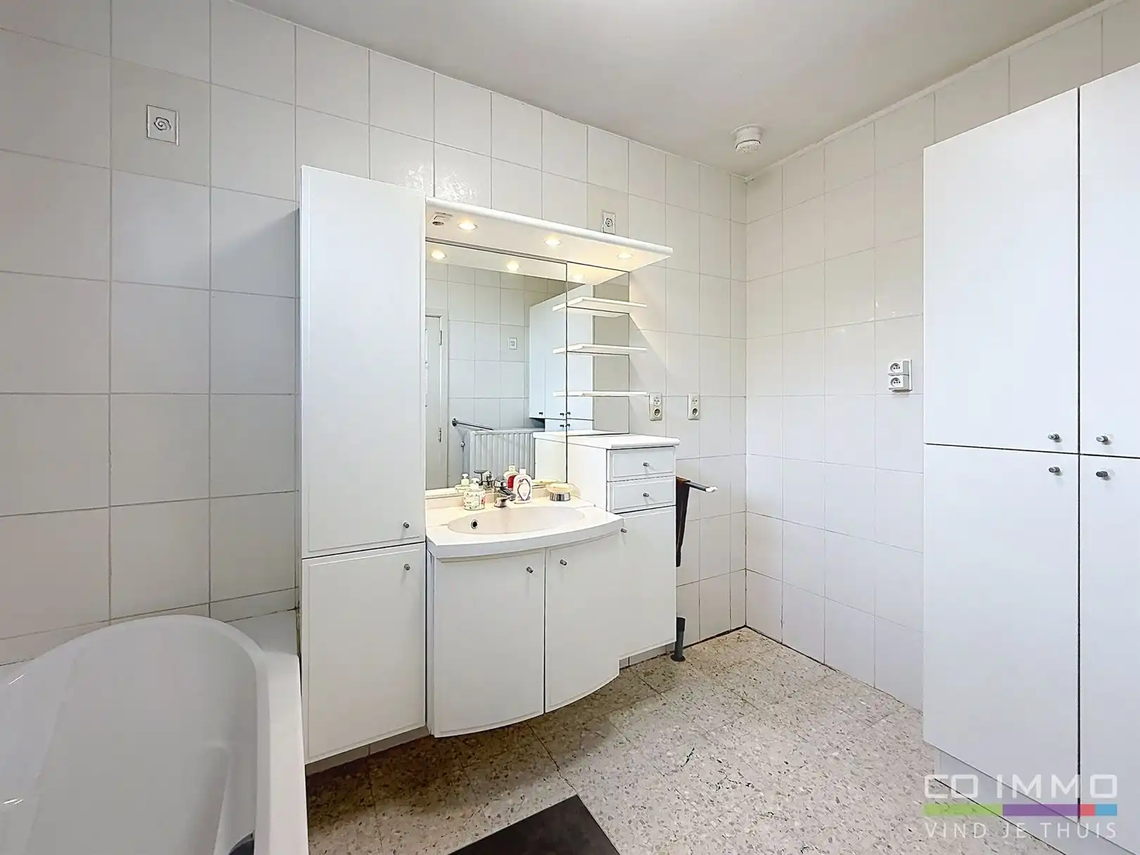 Karaktervolle woning, 4 slpks op een perceel van > 1 hectare foto 18