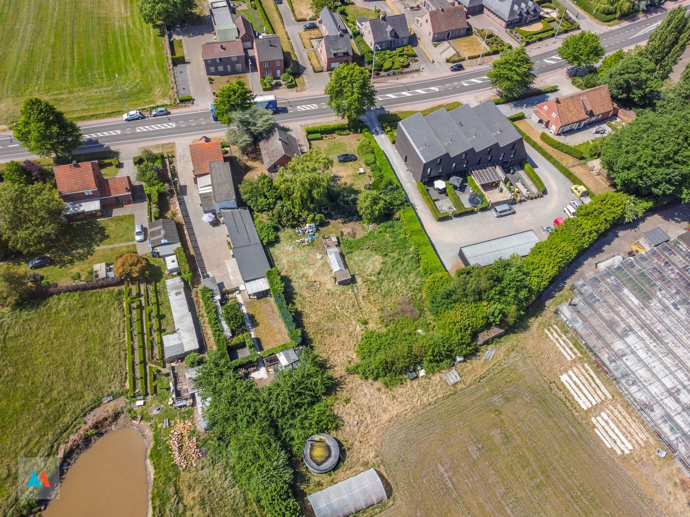 Ruime gezinswoning met grote tuin in Meer foto 36