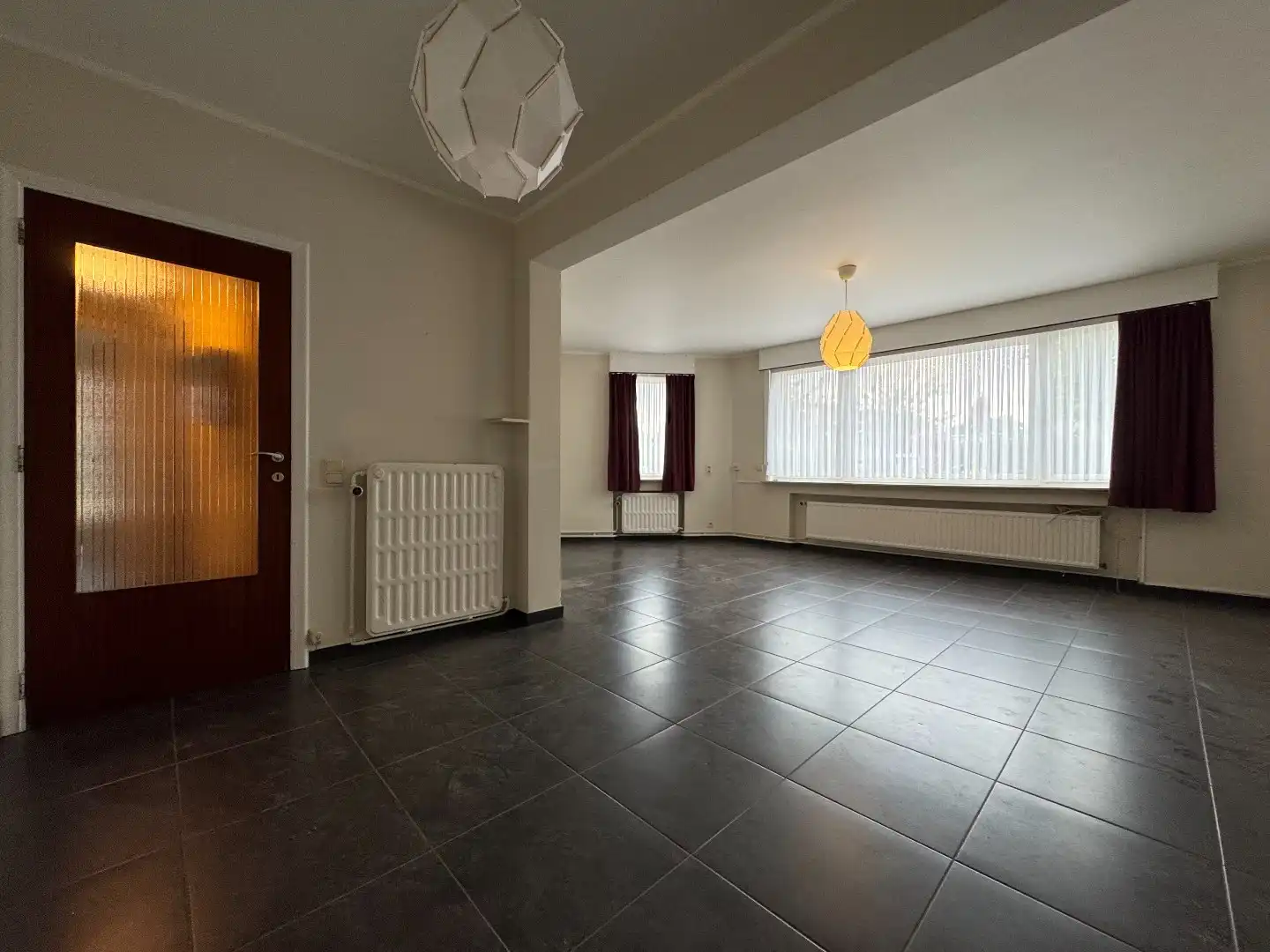 Ruim hoekappartement met garage foto 3