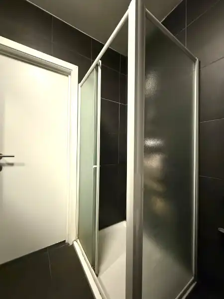 Leuke moderne woning op rustige topligging nabij Sint-Pietersstation en UZ Gent foto 15