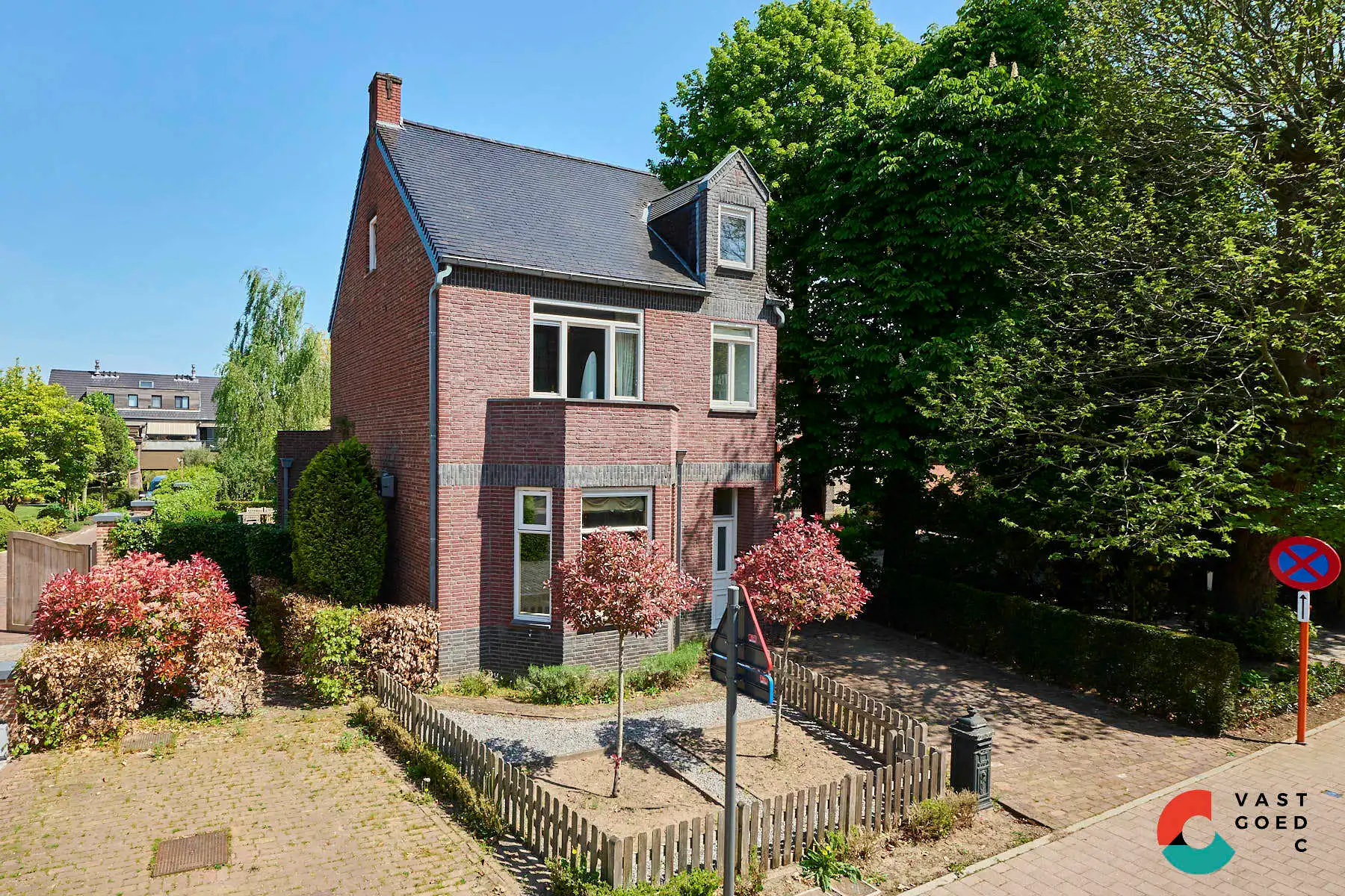 Charmant herenhuis met tuin in het centrum foto 2