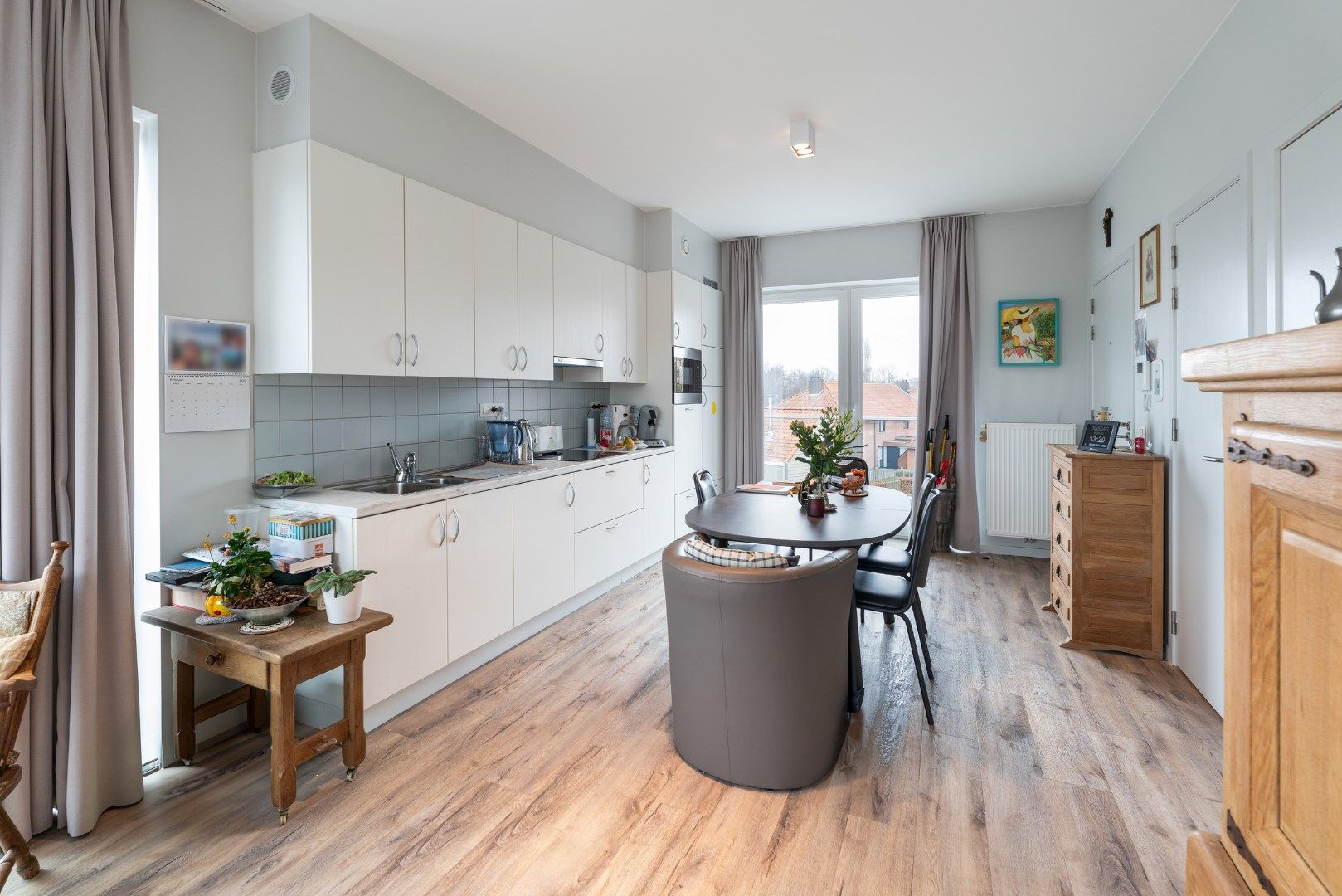 Ruime serviceflat in standingvol gebouw foto 6