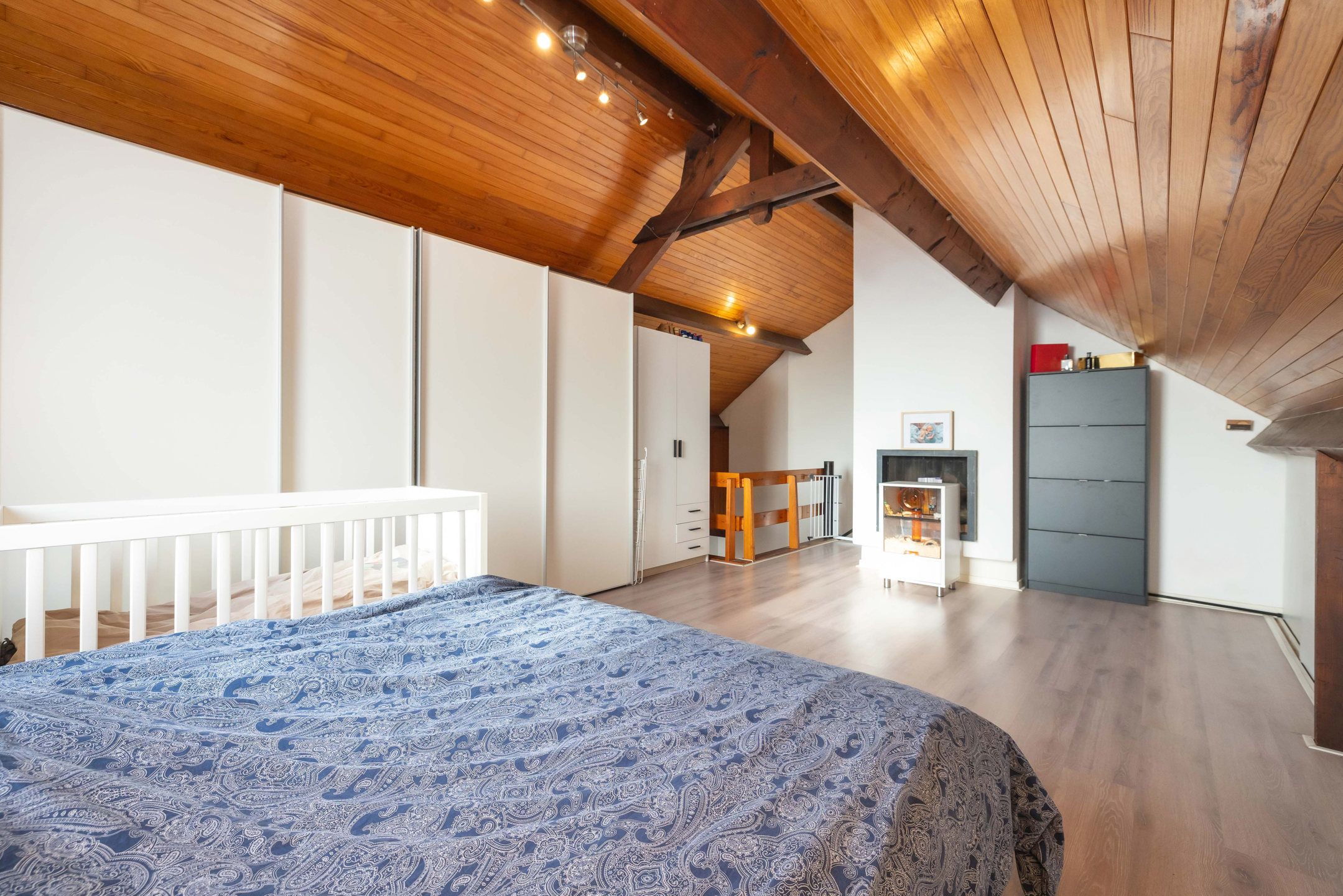 Charmant duplex appartement van ± 140m² met terras foto 18