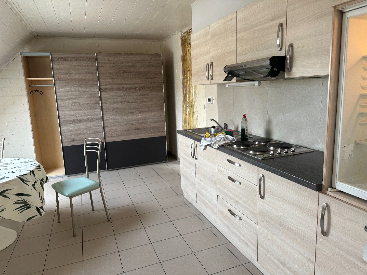 Knusse bemeubelde studio zonder domicilie foto 2