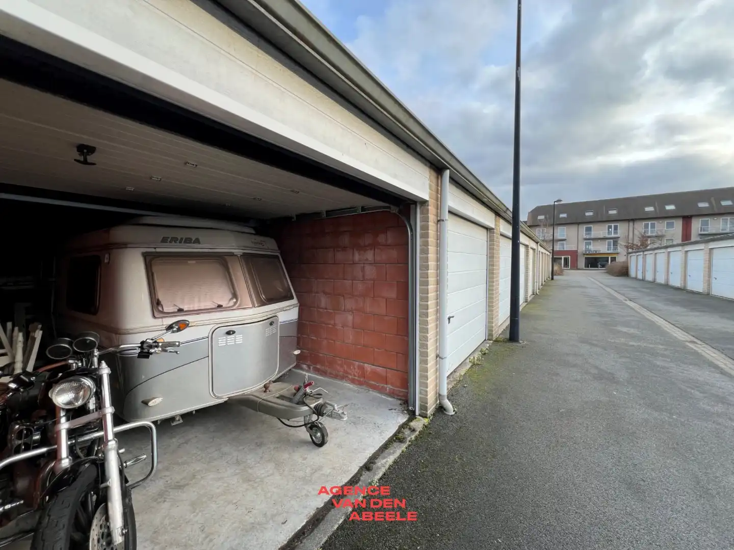 Ruime garagebox nabij de Gistelse Steenweg  foto 7