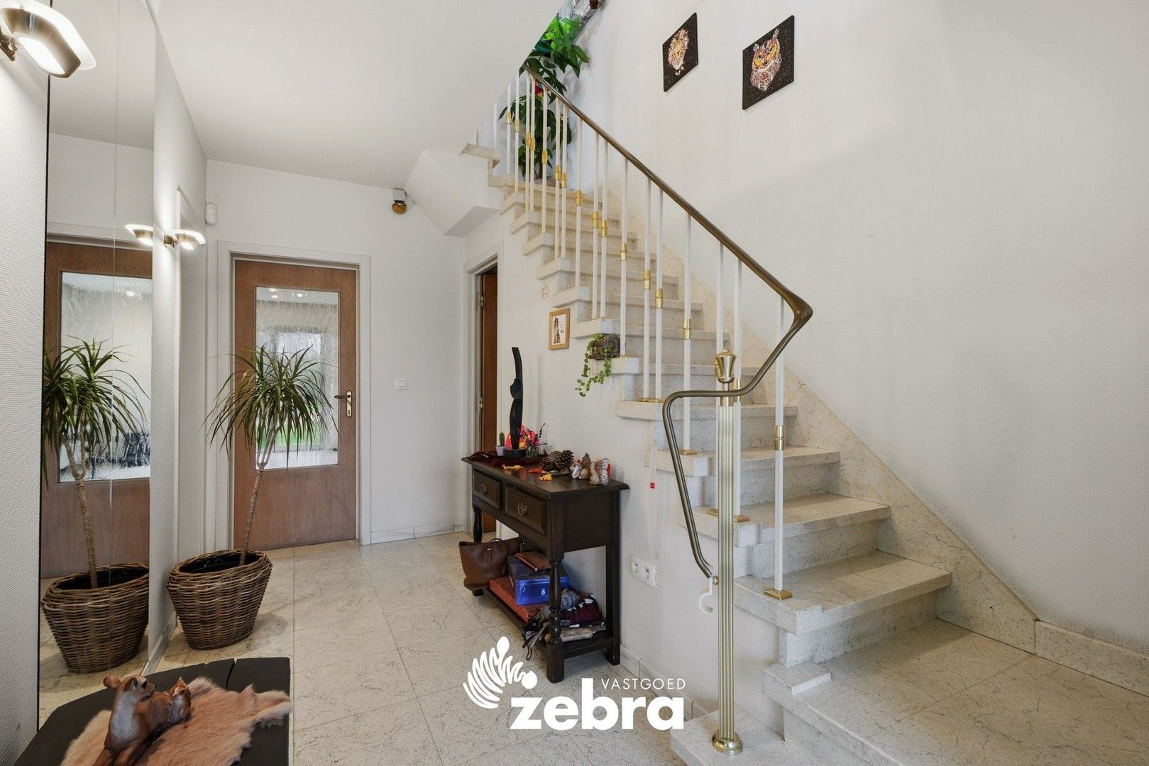 Ruime woning met grote tuin, zwemvijver en schuur in Beveren aan de IJzer! foto 2