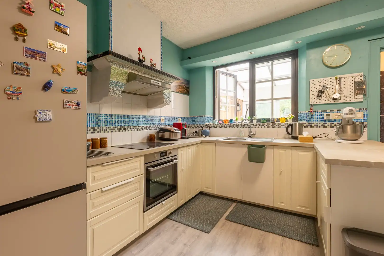 Woning met 4 slaapkamers en tuin op goede locatie foto 6