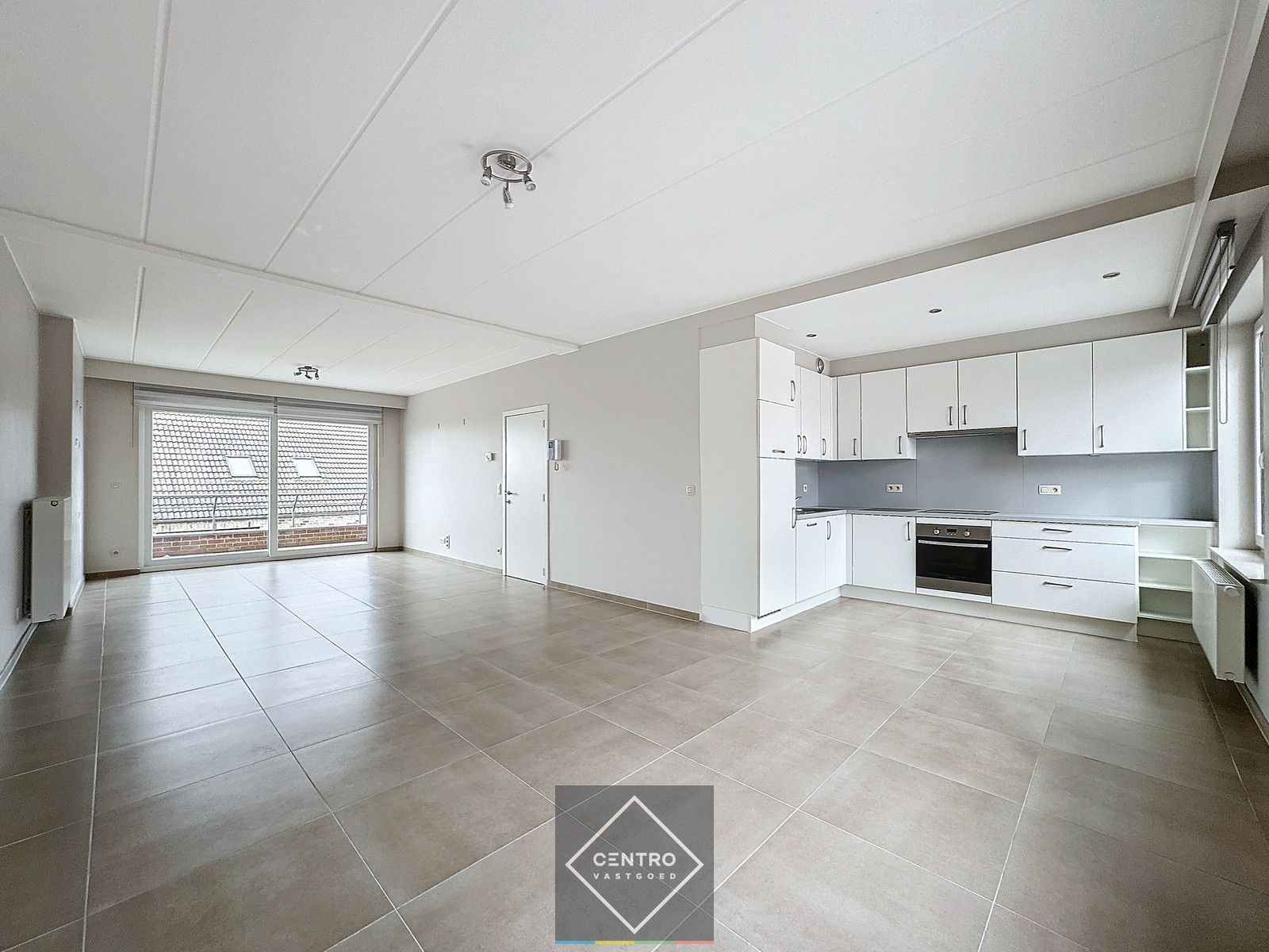 Recent appartementsgebouw met 3 appartementen en 3 dubbele garages! foto 4