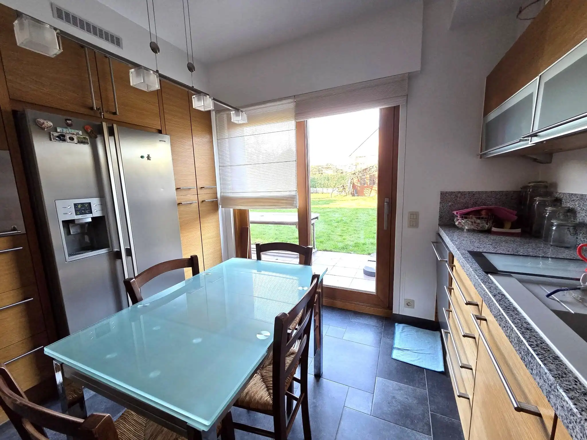 Schitterende 3-gevelwoning met 4 slaapkamers en 2 badkamers. foto 10