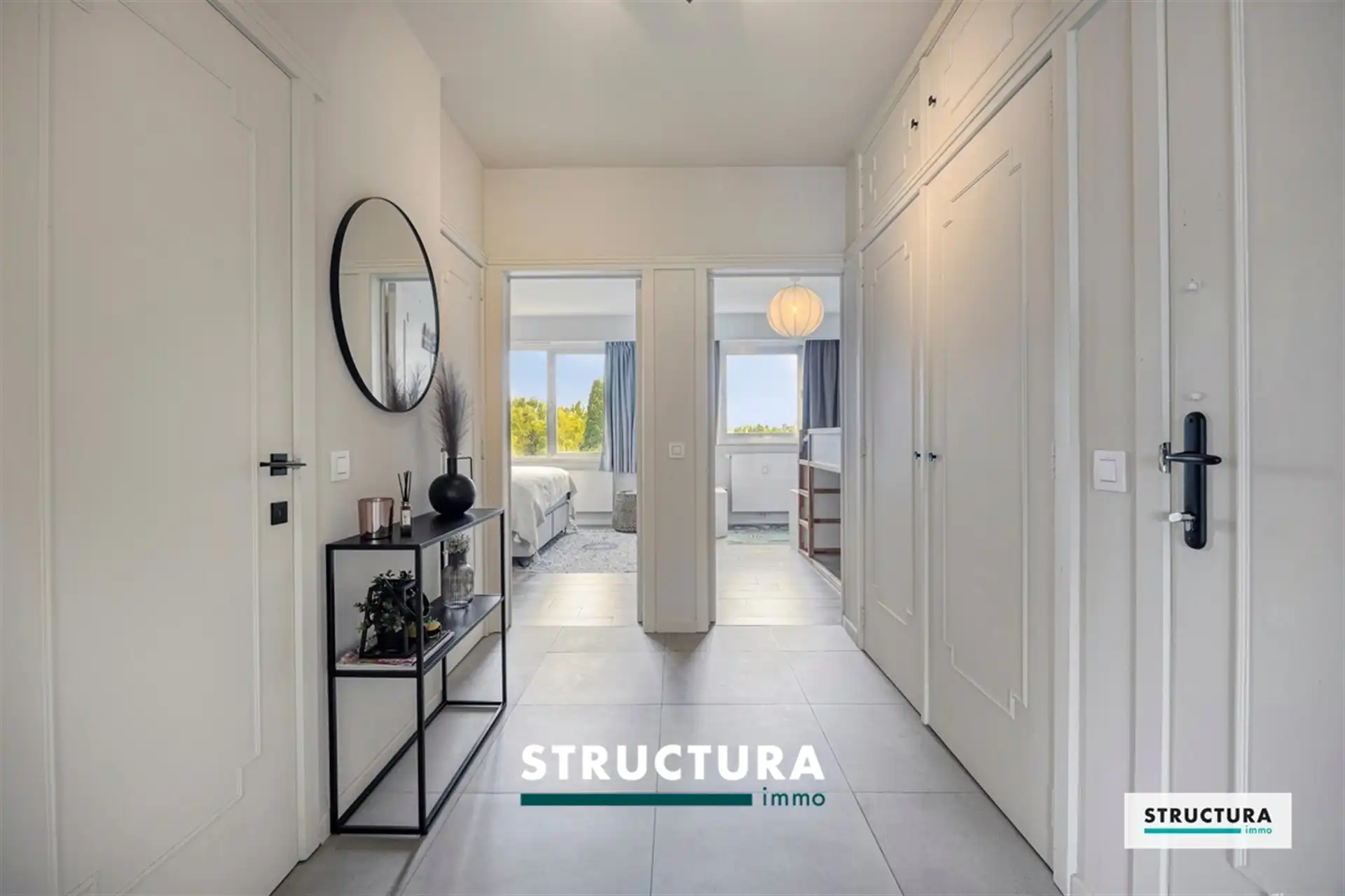 Volledig gerenoveerd appartement nabij het centrum! foto 6