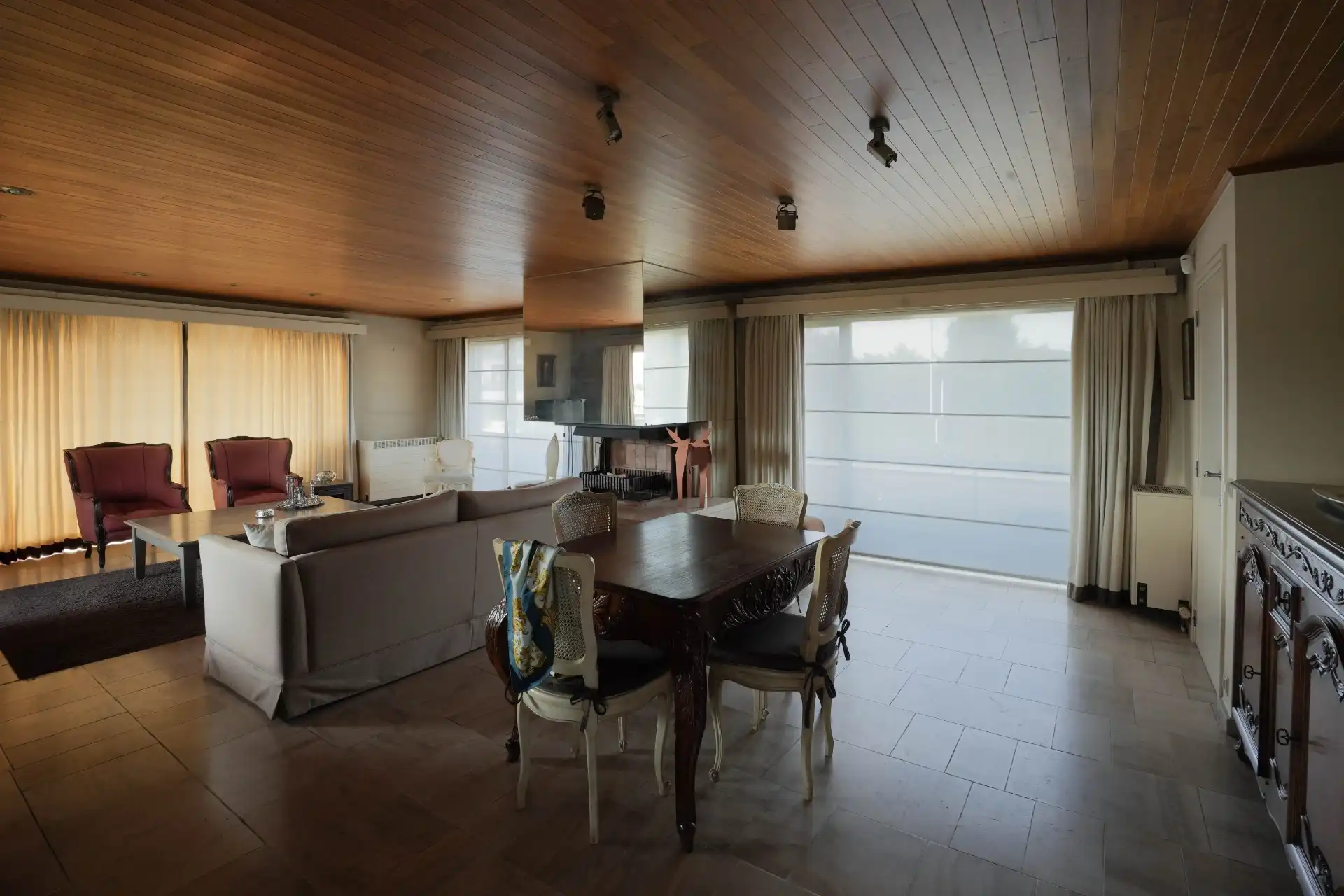 Handelspand met woning op uitzonderlijke locatie. foto 10