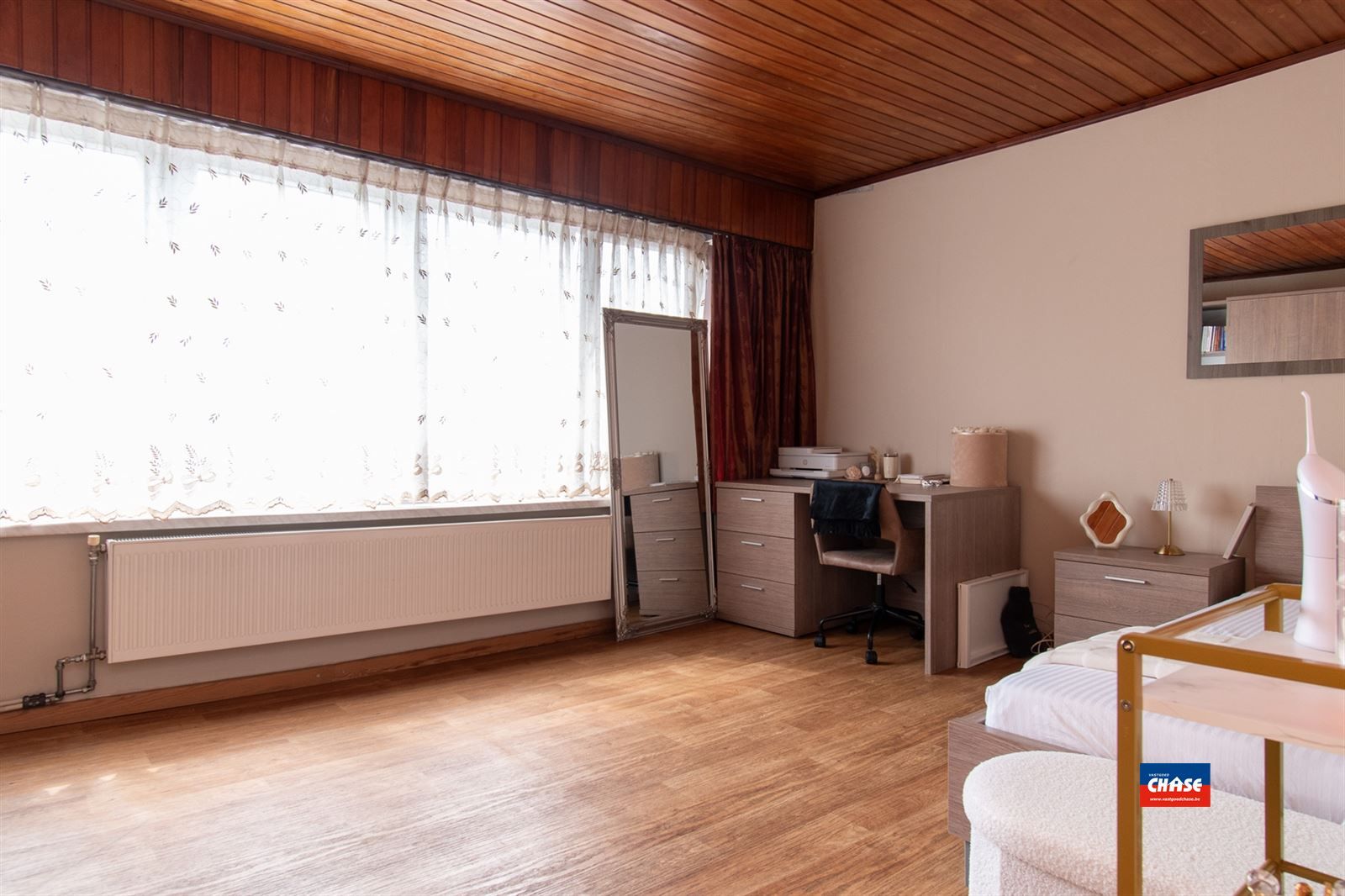 Gerenoveerde rijwoning met 4/5 slaapkamers en grote tuin foto 22