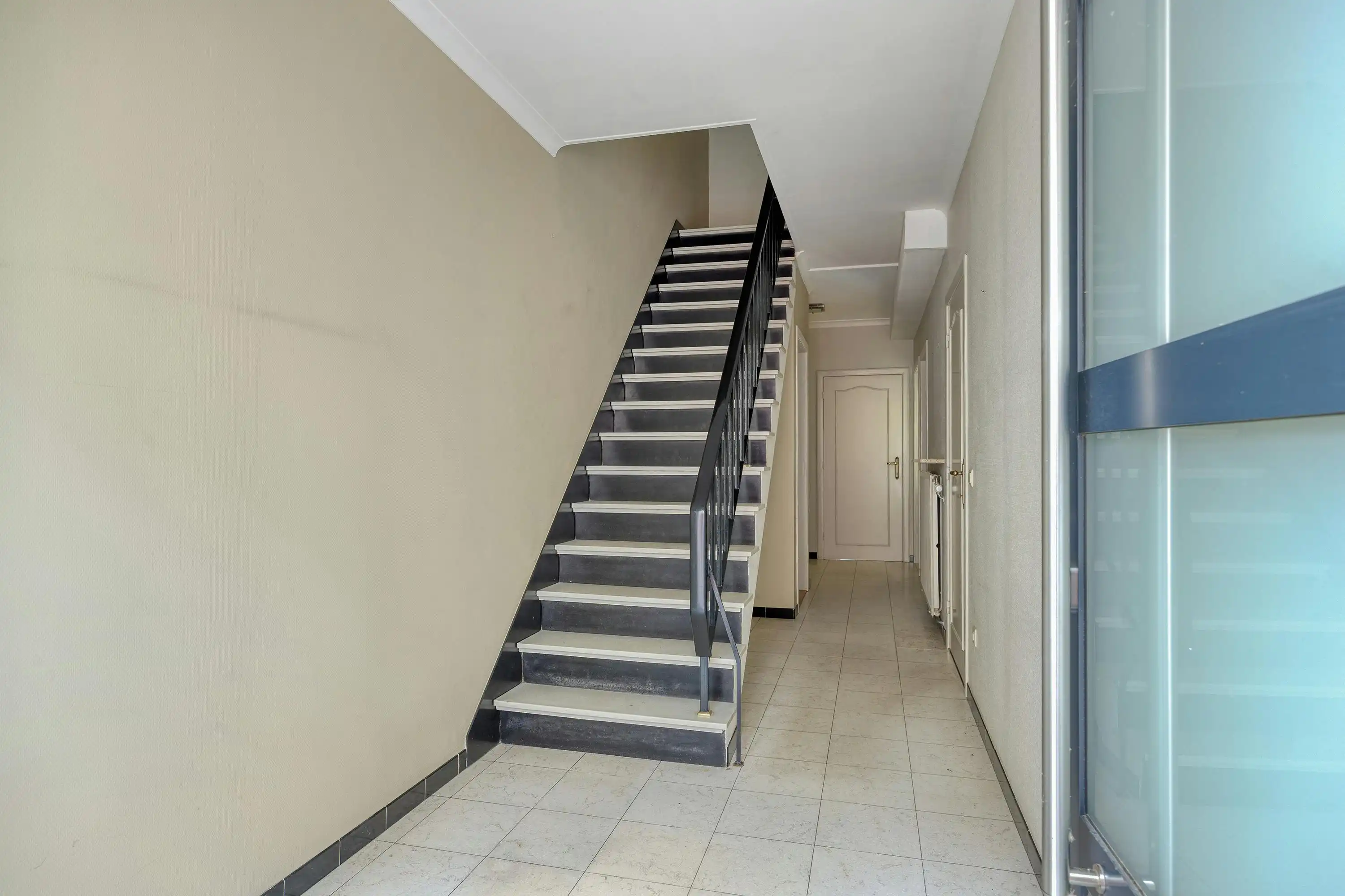 Kangoeroewoning met 4 slaapkamers te koop in centrum Maaseik foto 3