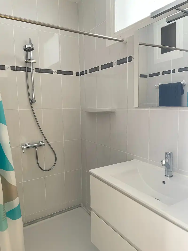 Te koop: ruim appartement met 2 slaapkamers foto 5