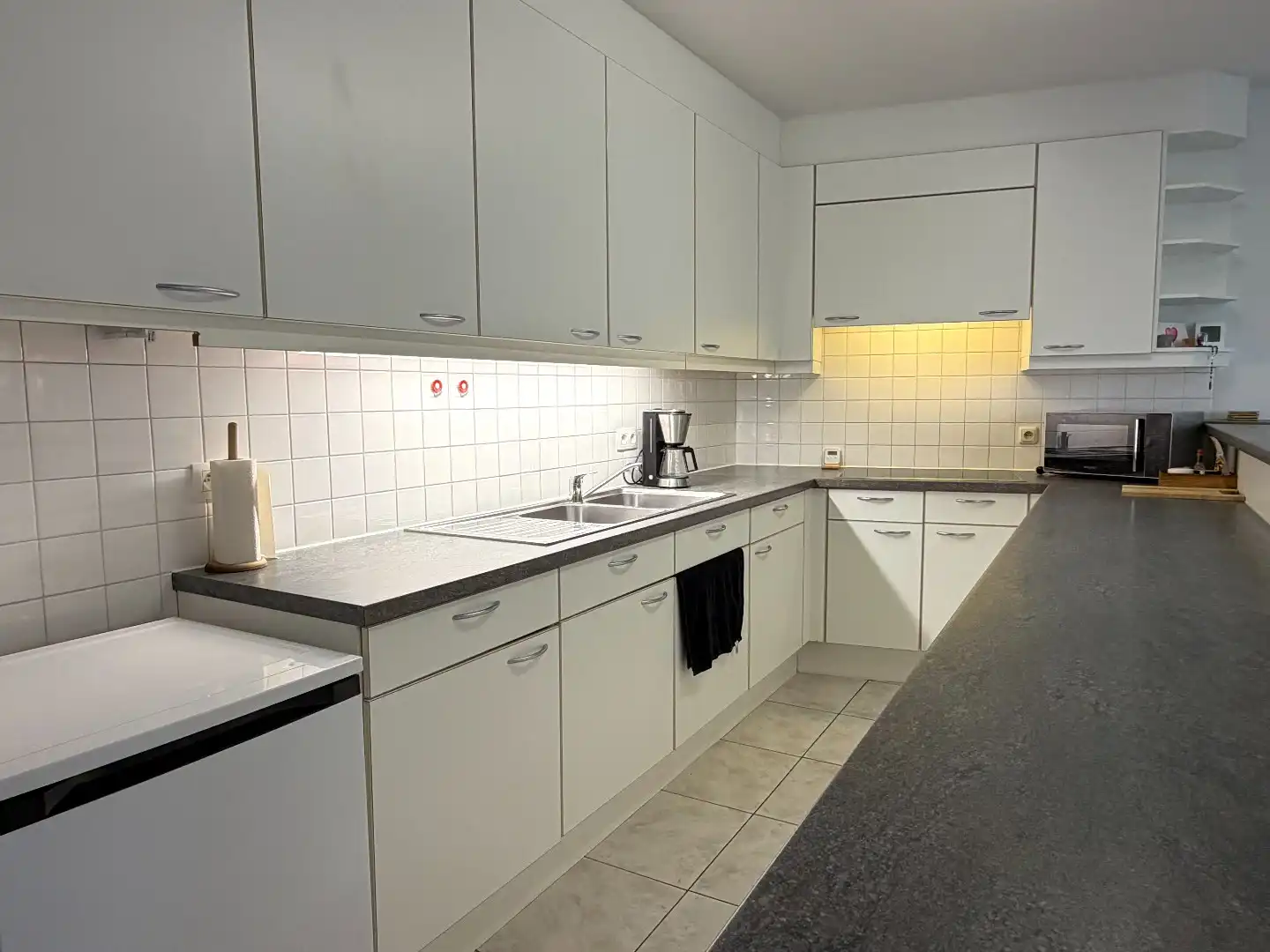 Lichtrijk, heel gezellig appartement met één slaapkamer en terras! foto 12