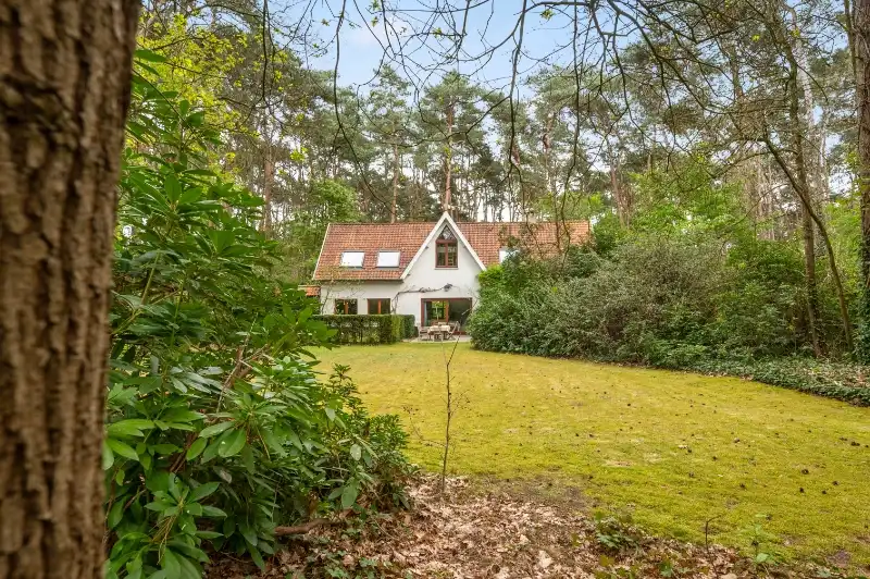 Sfeervolle villa met aangelegde tuin in rustige bosomgeving op 38 are foto 32