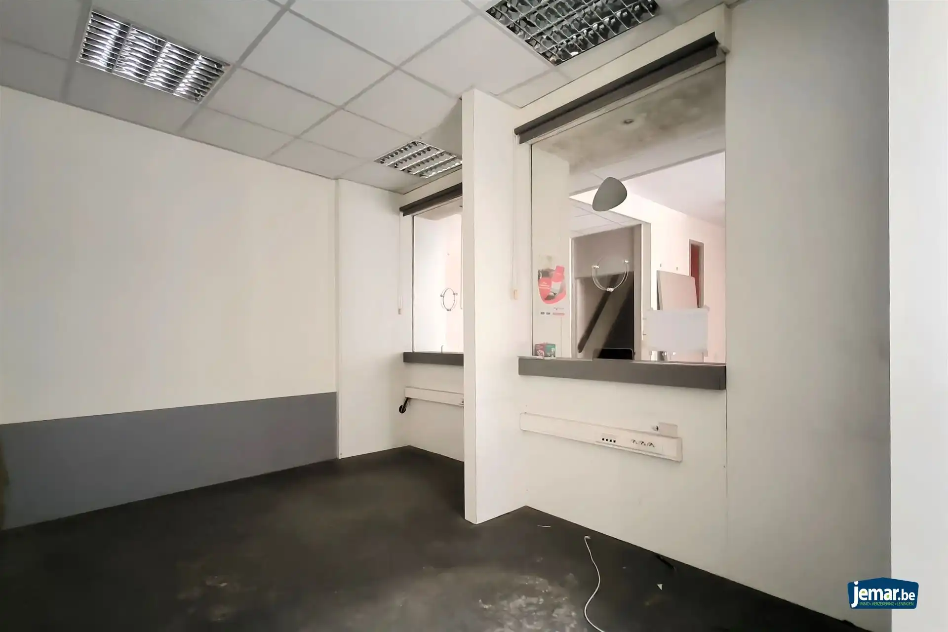 Te renoveren kantoorgebouw (311m²) in het historisch centrum van Borgloon foto 4