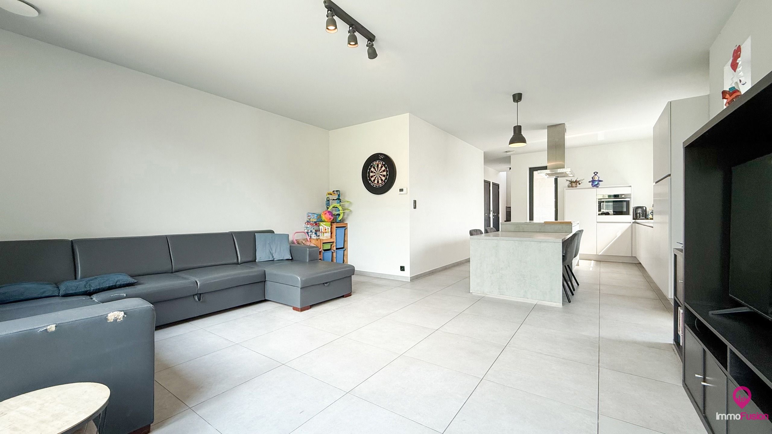 Moderne instapklare woning met 3 slaapkamers en tuin! foto 8