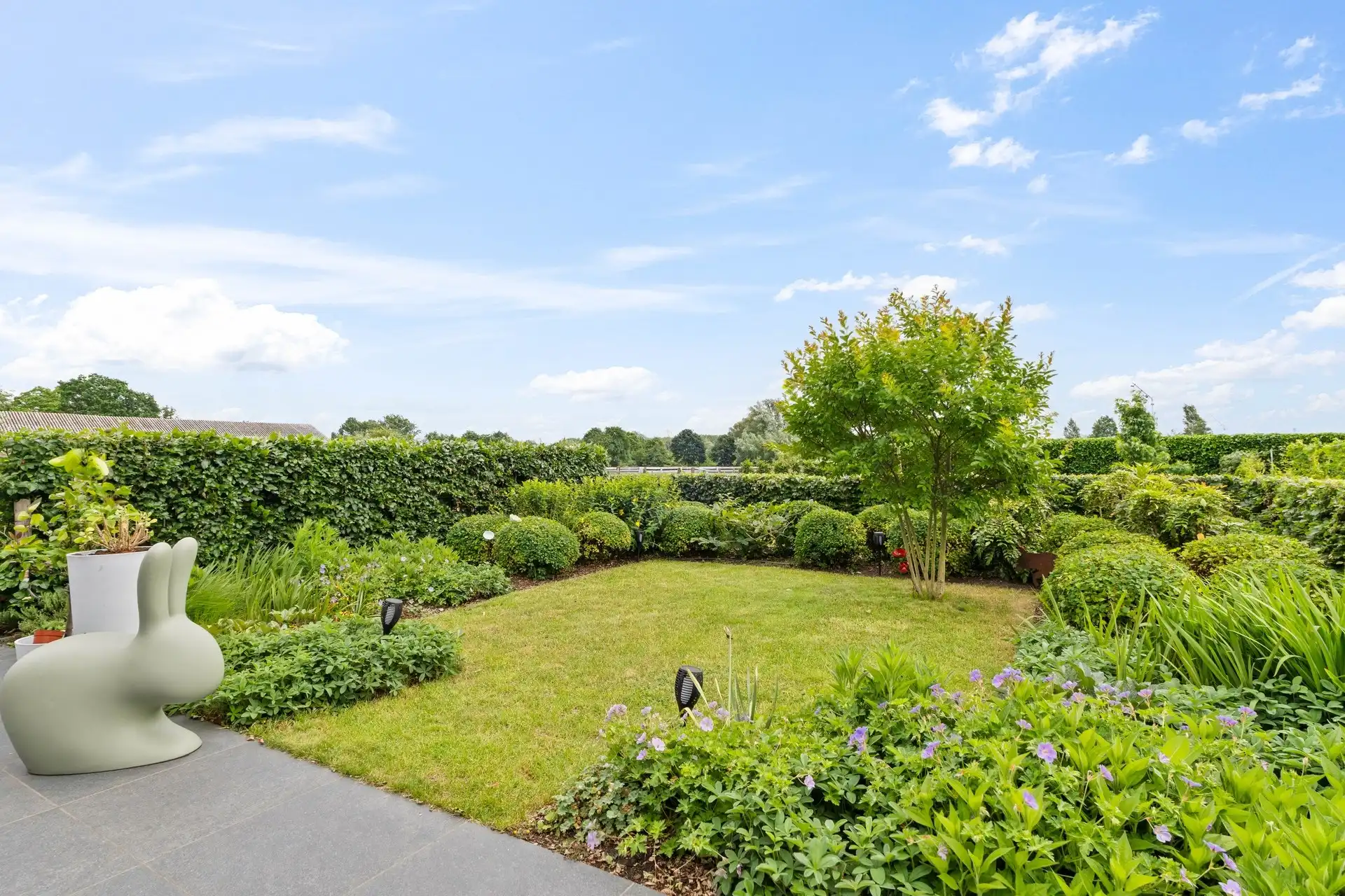 Recent, instapklaar gelijkvloers appartement met prachtige tuin en staanplaats te Berlare foto 9