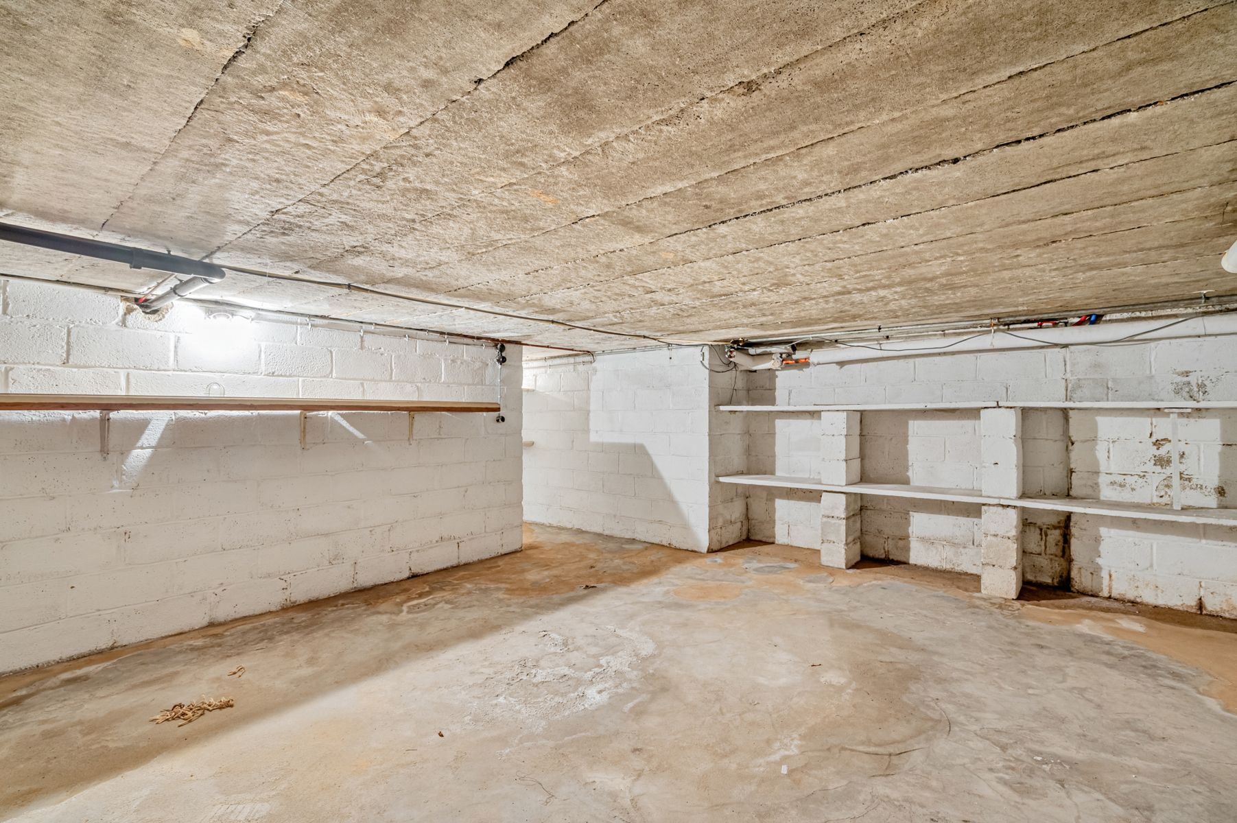 Ruime (handels) woning met groot werkhuis, tuin en garage foto 22