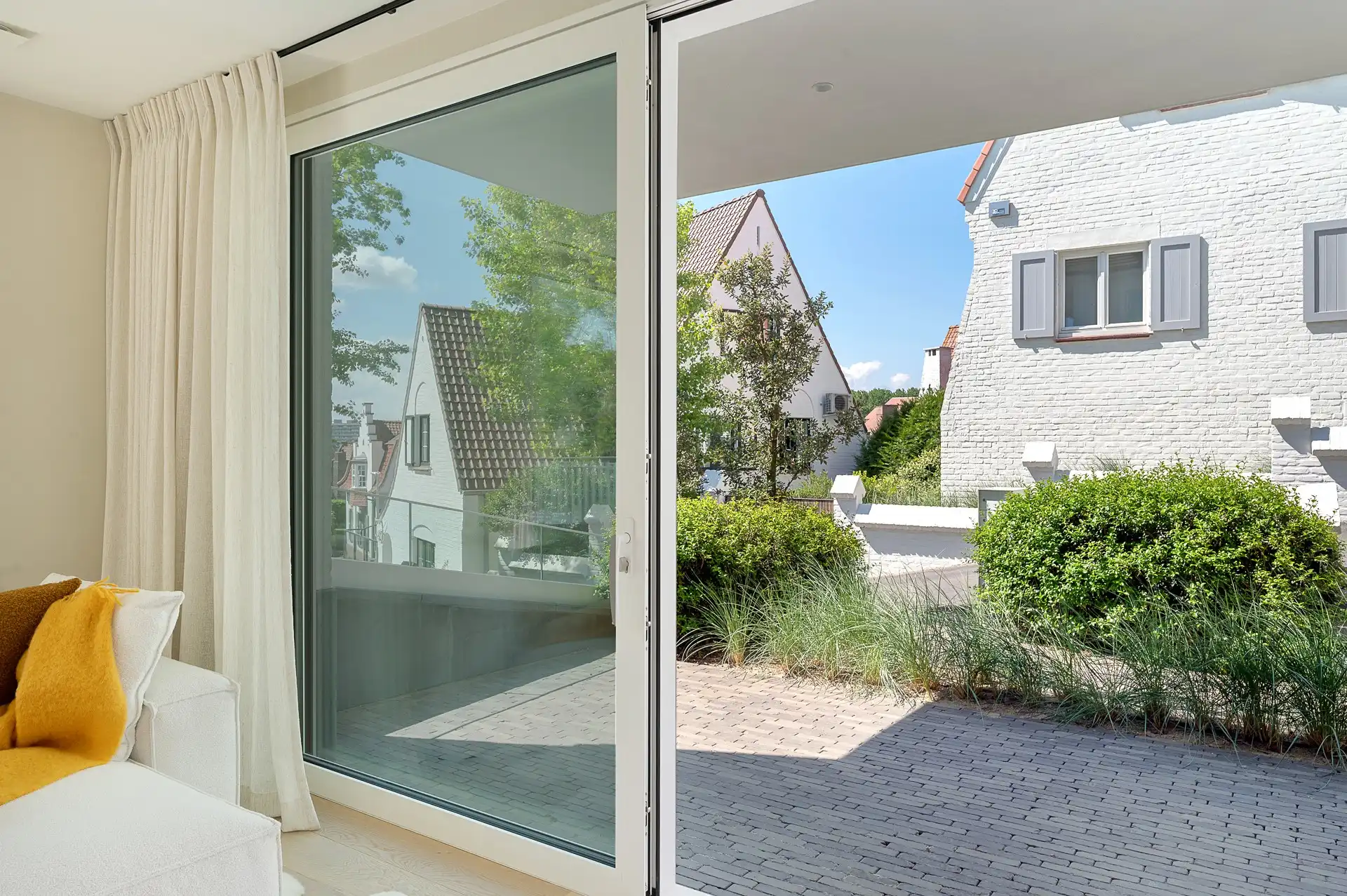 Exclusief tuinappartement met zonneterras in het hart van Duinbergen foto 4