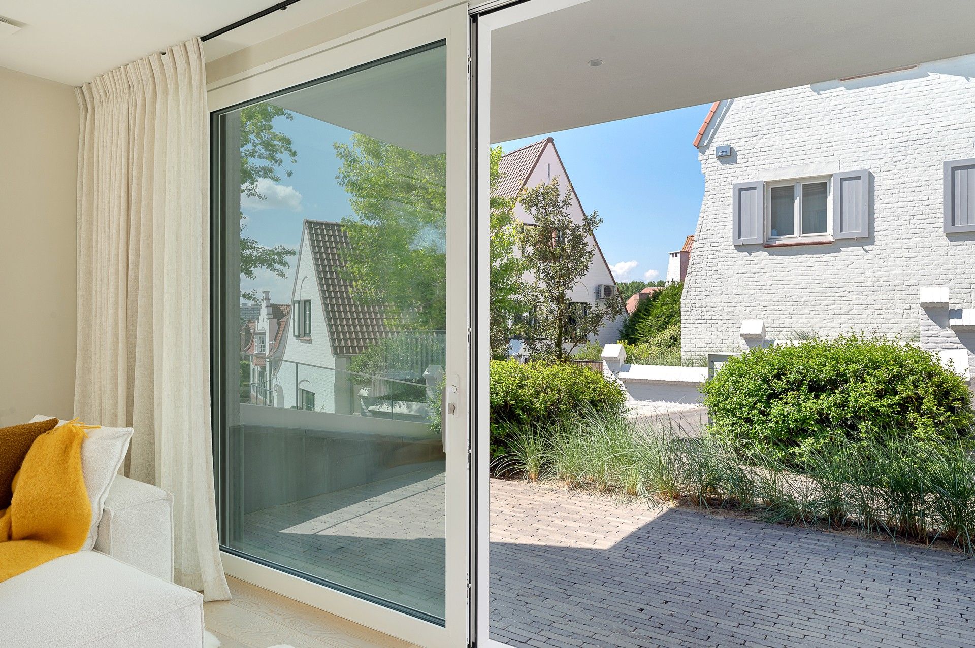 Exclusief tuinappartement met zonneterras in het hart van Duinbergen foto 4