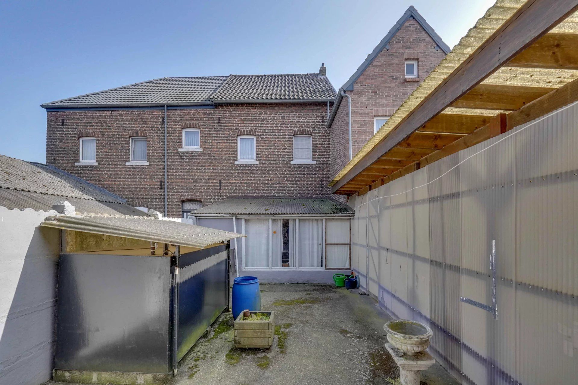 Te renoveren, landelijk gelegen woning/ projectgrond foto 20