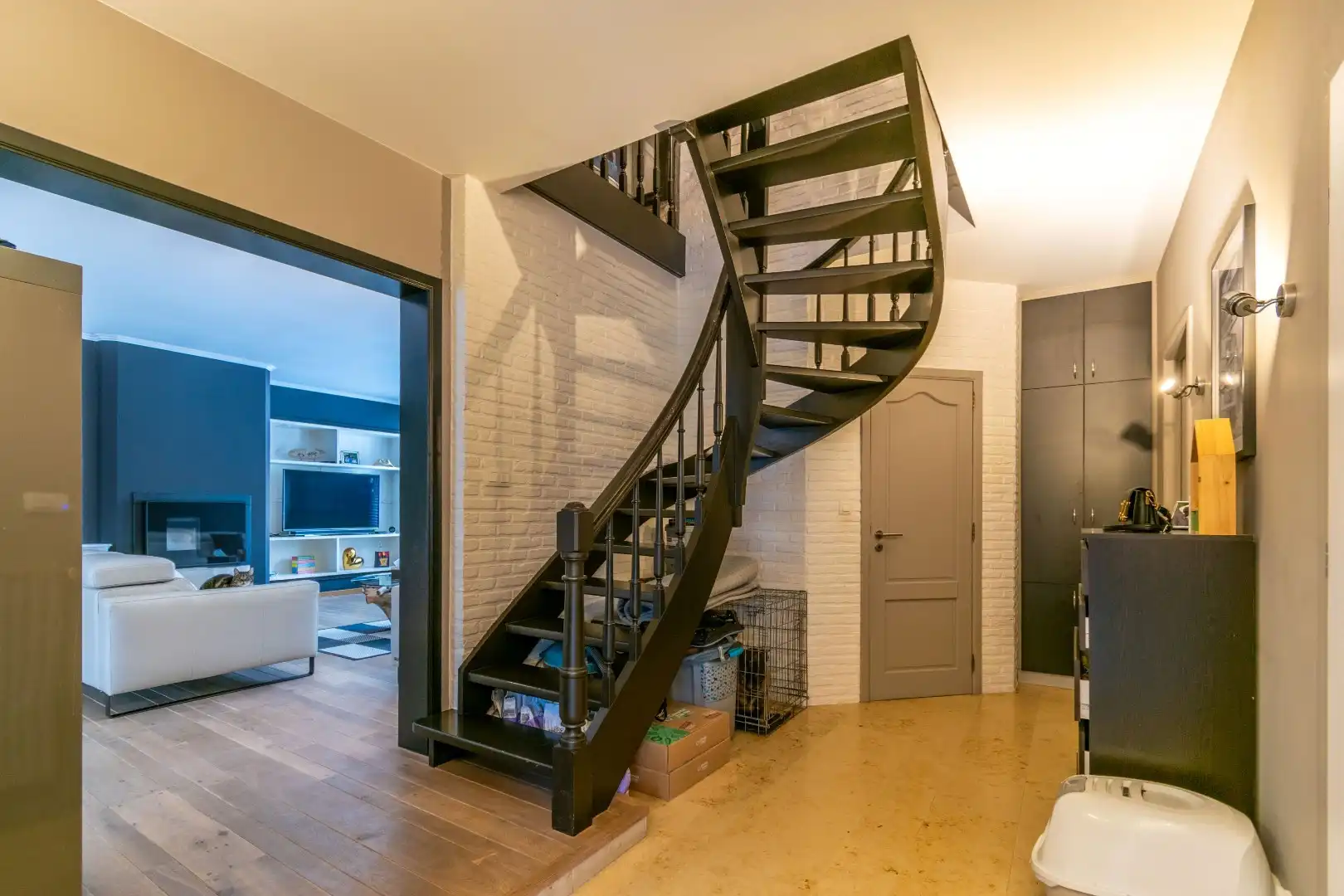 RUIM, INSTAPKLAAR APP MET 5SLP + 3BDK & TERRASSEN! foto 12