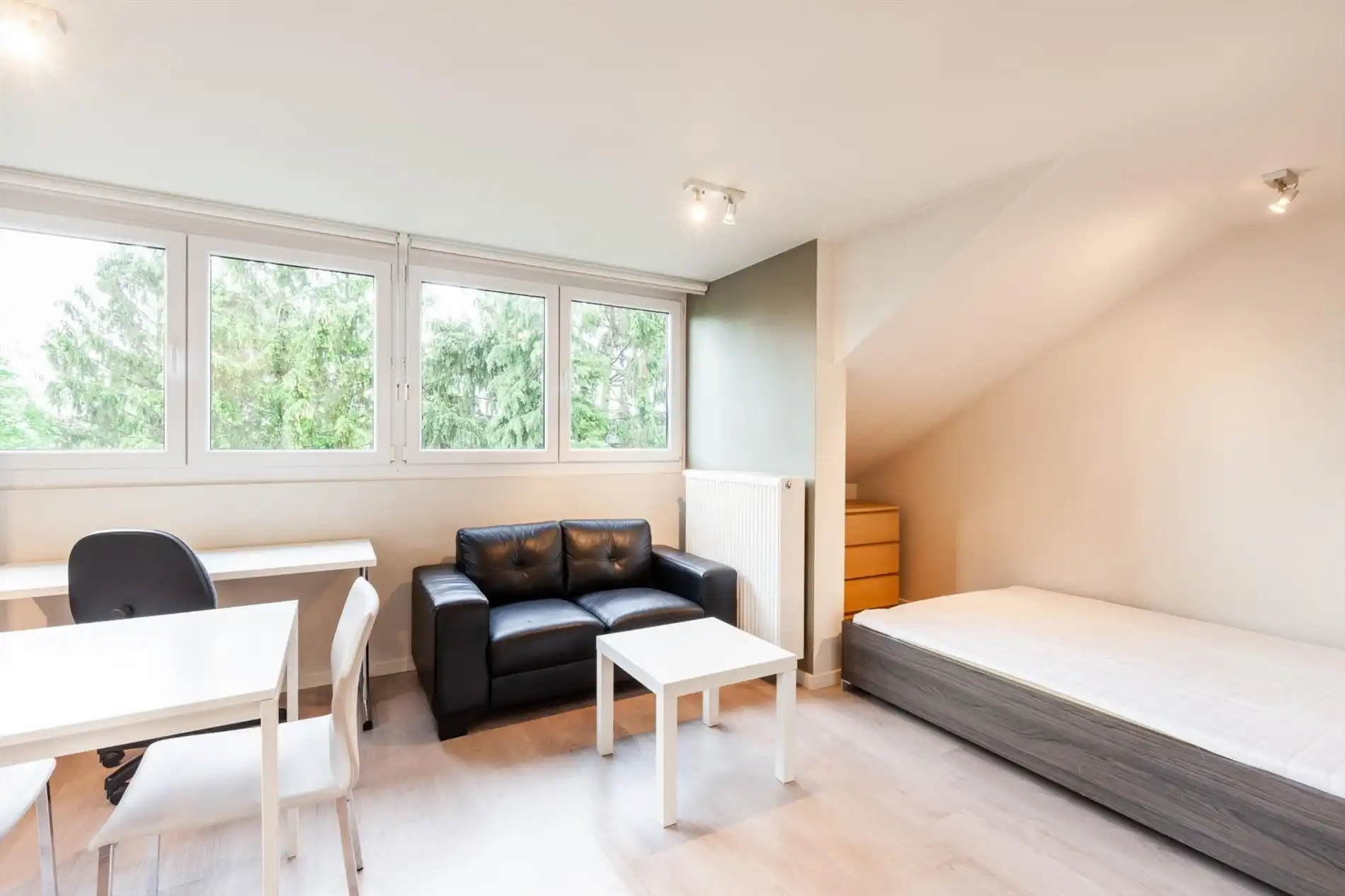 Bemeubelde studio vlakbij Gasthuisberg foto 7