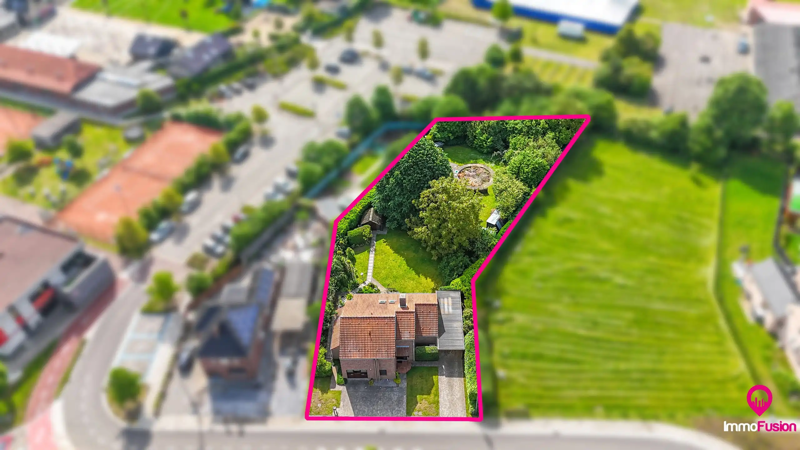 Ruime gezinswoning met 4 slaapkamers en prachtige tuin foto 40