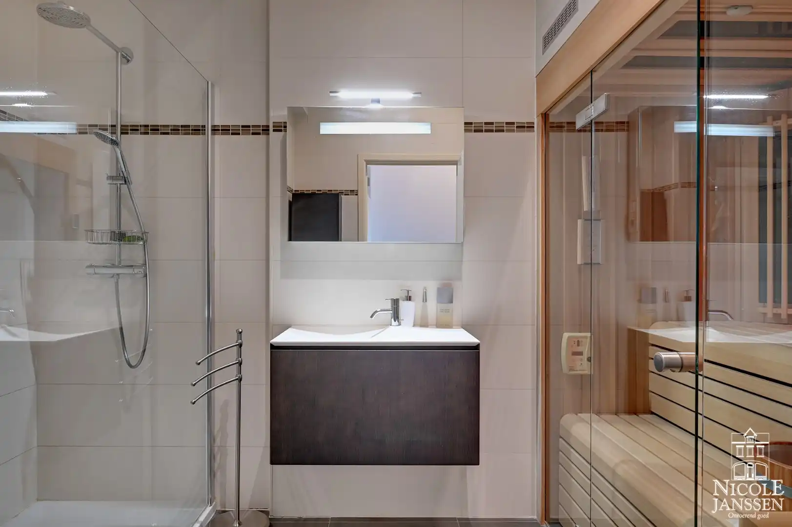 Exclusief duplex-appartement van 130m² met terrassen en autostandplaats foto 13