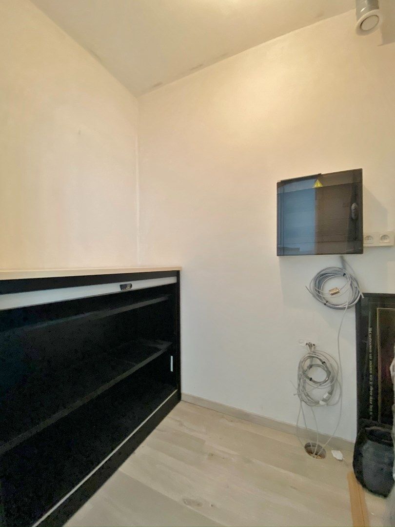 Modern duplex-appartement in het hartje van Ieper met zonnig terras foto 9
