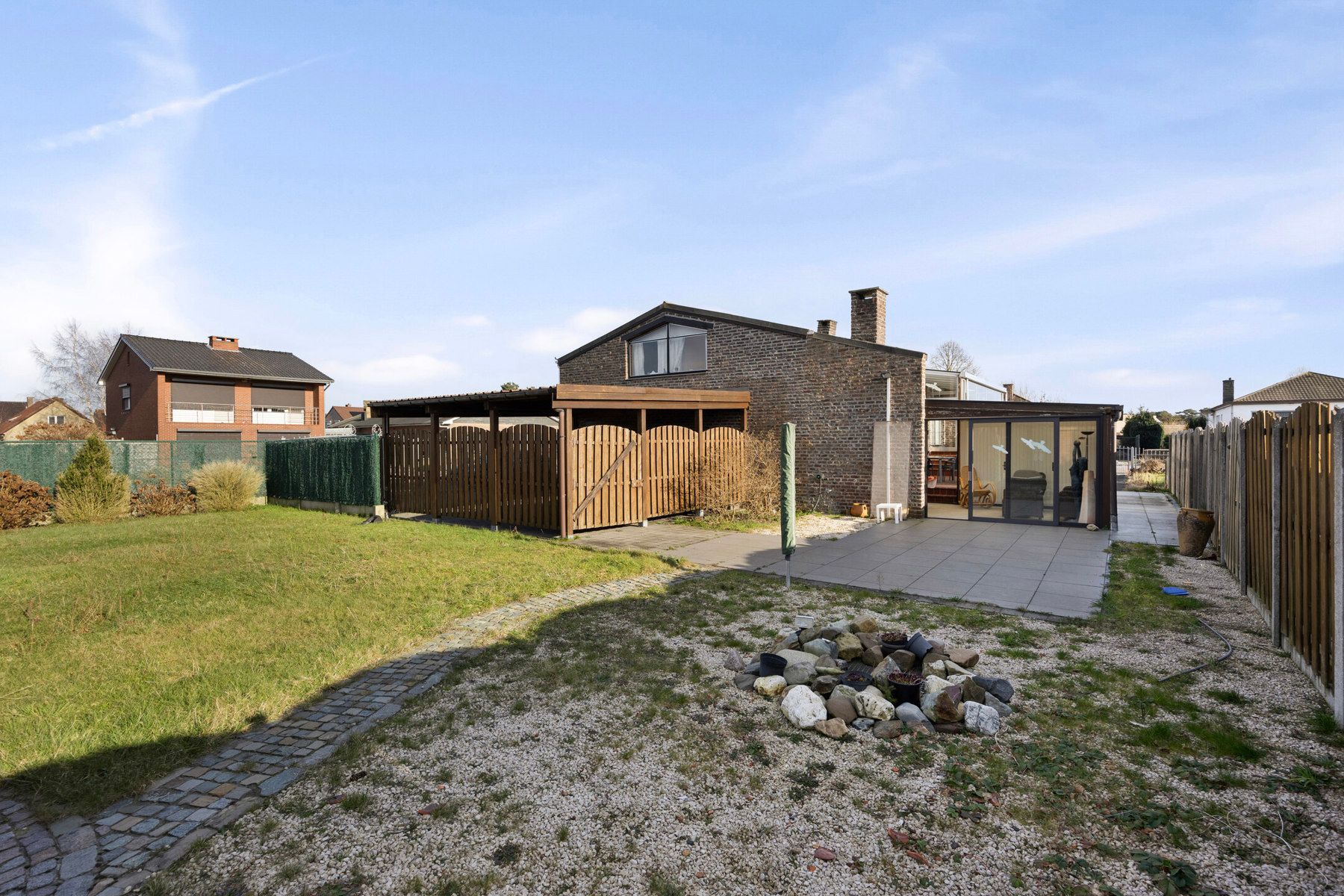 Ruime hoekwoning in Houthalen-Oost met enorm potentieel! foto 30