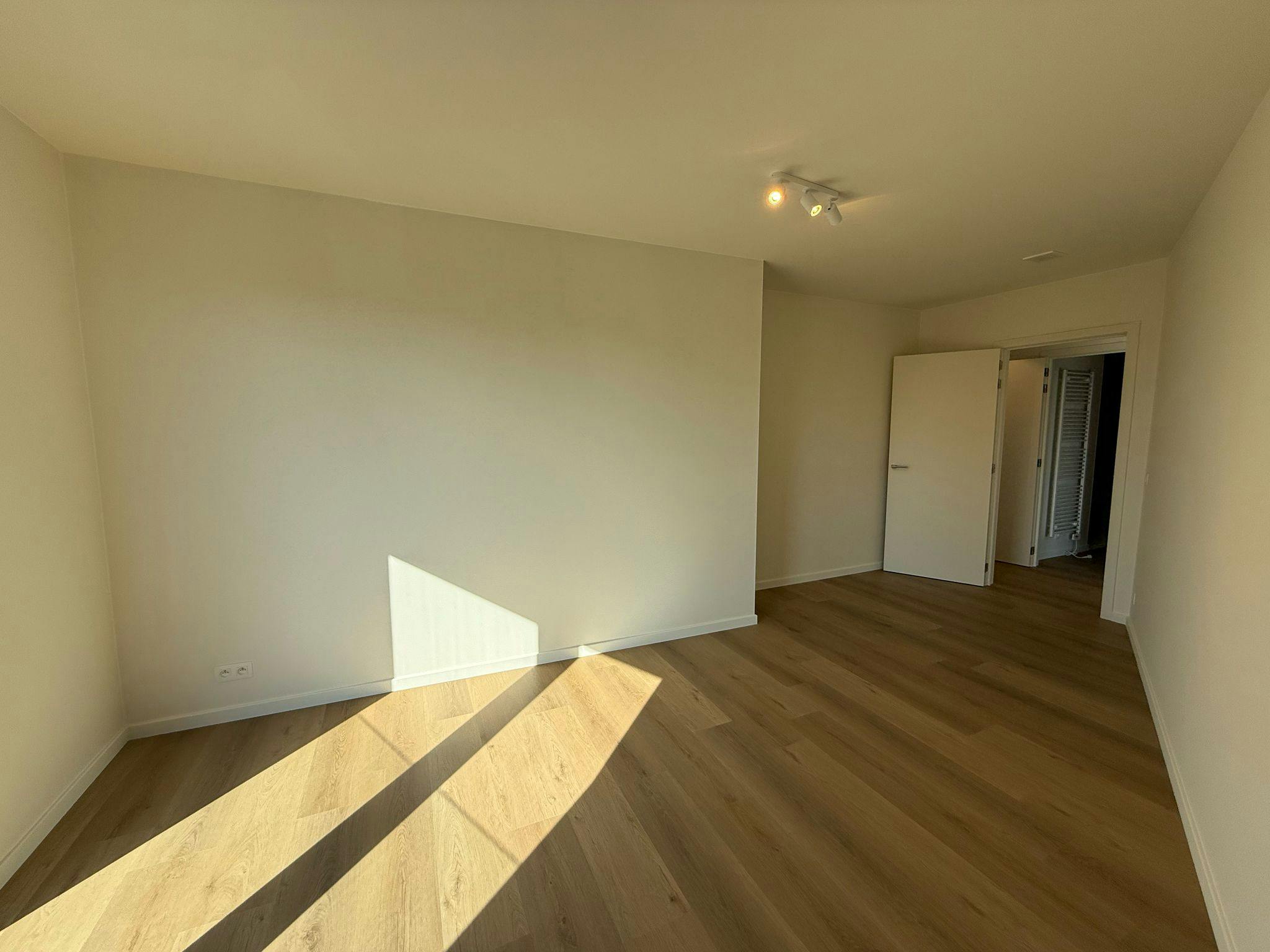 Instapklaar appartement (106m²) te koop in Waregem foto 13