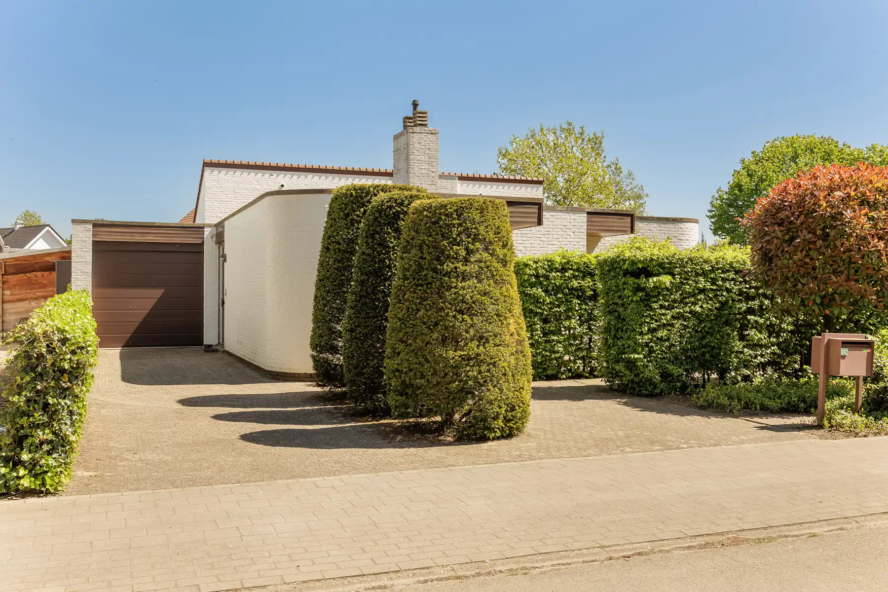 Hoofdfoto van de publicatie: Laagbouwwoning met 3 slaapkamers op een perceel van 708m².