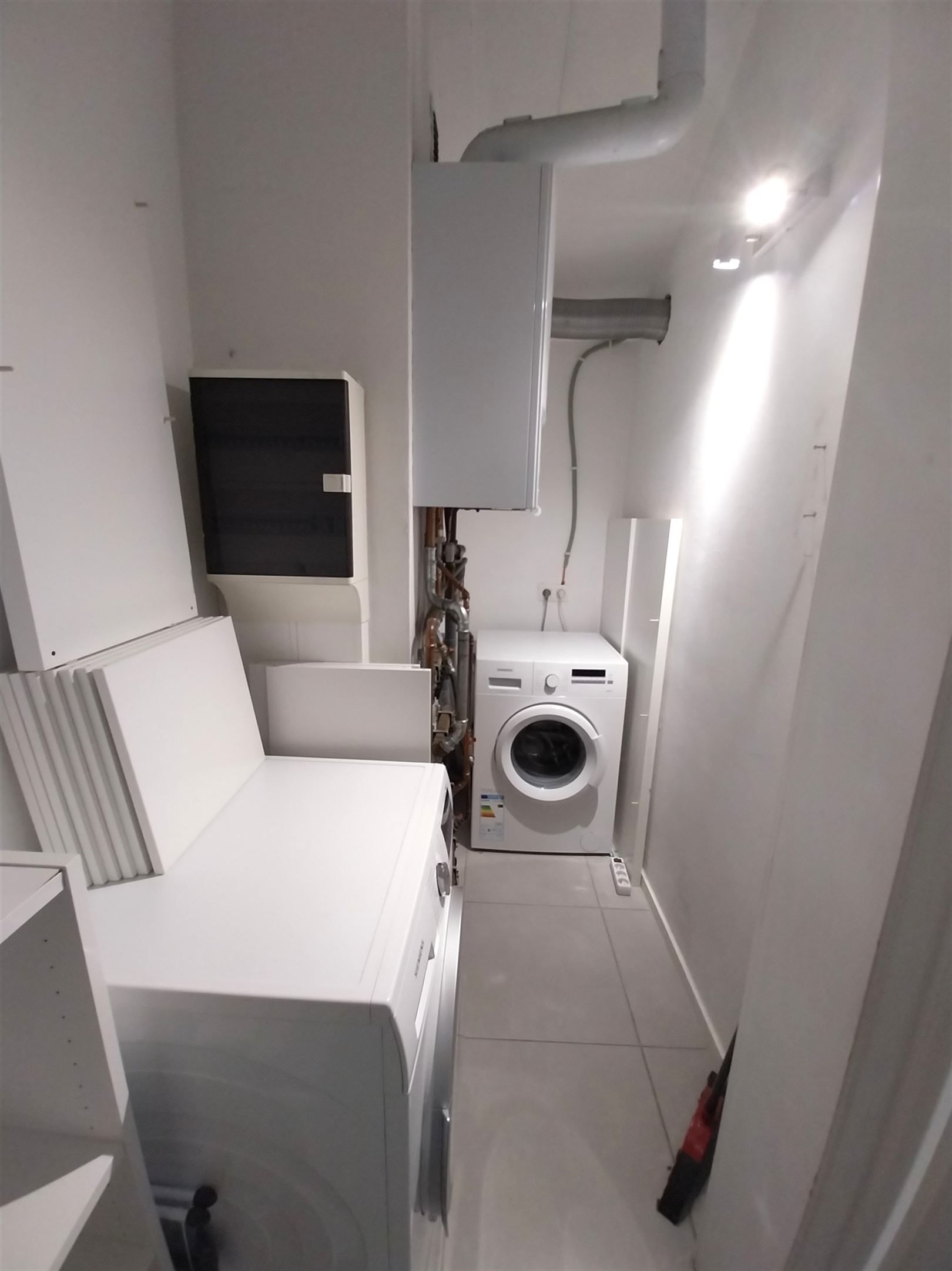 TE HUUR: Gemeubeld dakappartement met 2 slaapkamers te Heusden! foto 16