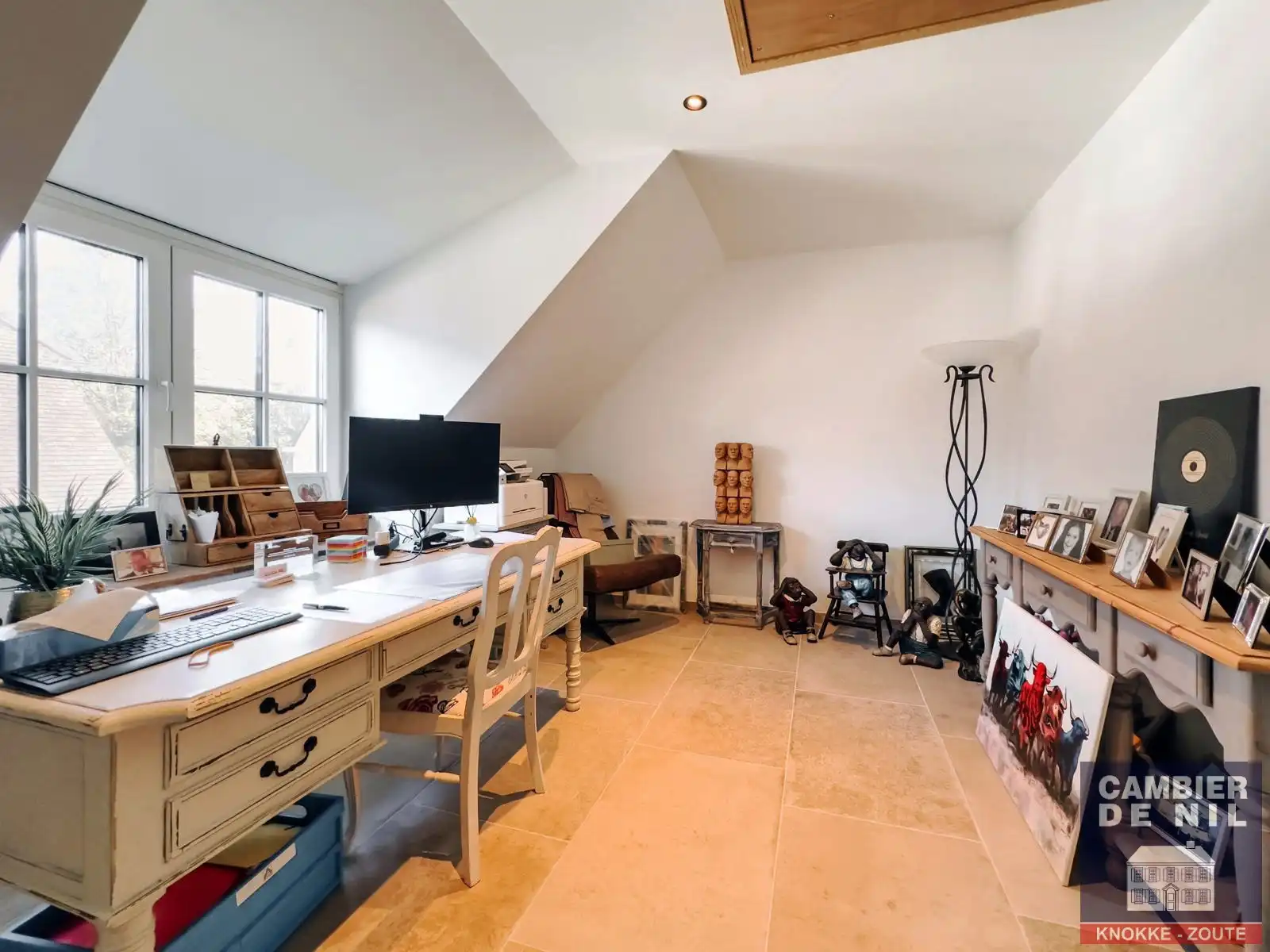 Alleenstaande woning in een residentiële omgeving foto 18