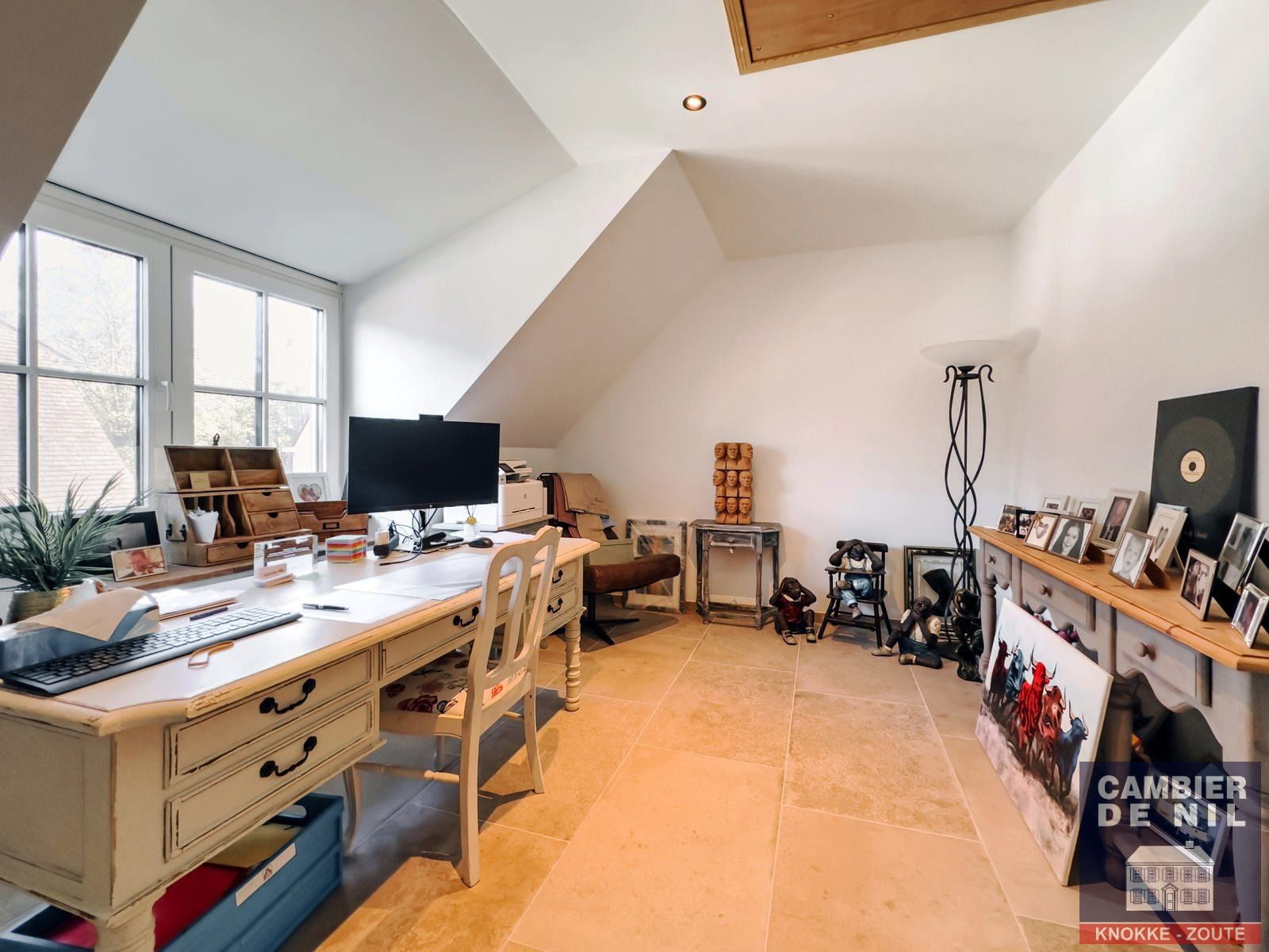 Alleenstaande woning in een residentiële omgeving foto 18