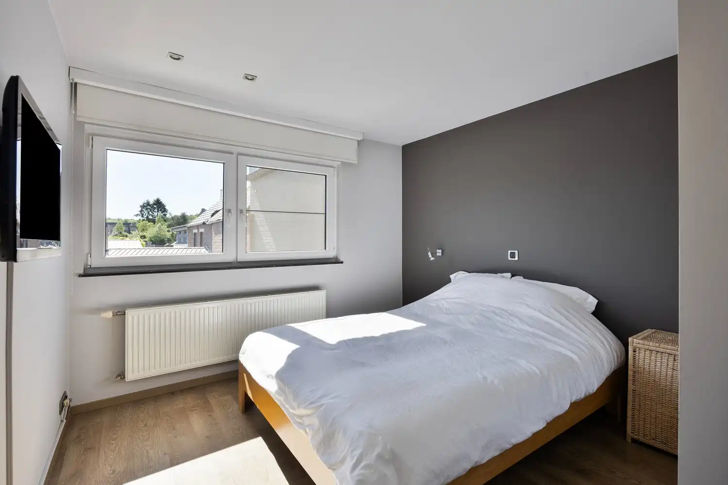 Stijlvol wonen in As: ruime, instapklare woning met tuin en garage foto 36