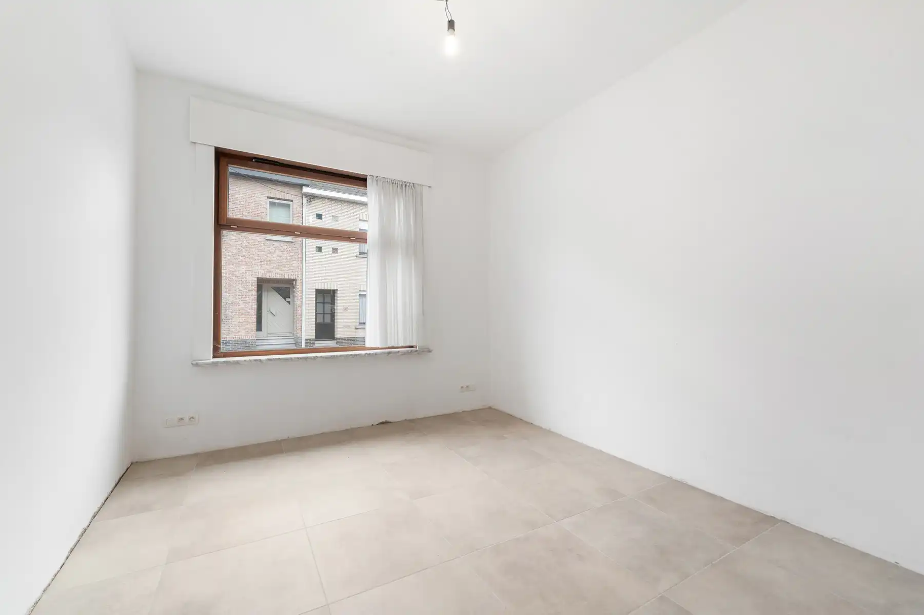 TE KOOP - Ruime deels gerenoveerde woning van 280m²  foto 6