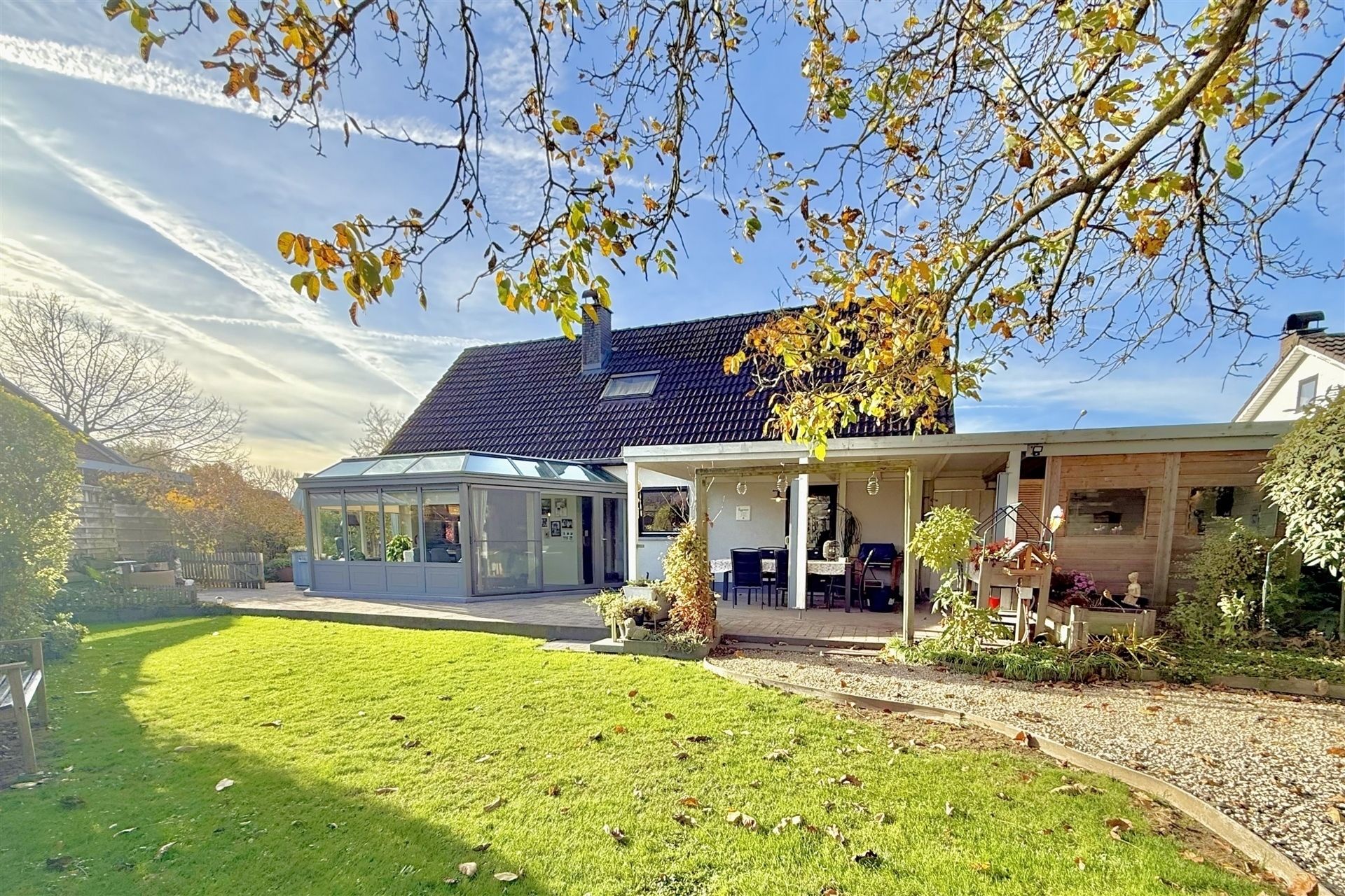 Vernieuwde woning in rustige omgeving foto 24